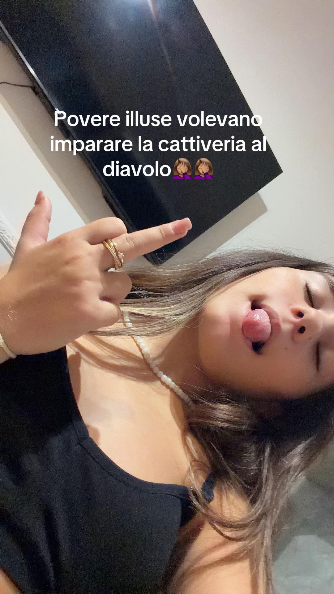 @Mariacarmela936