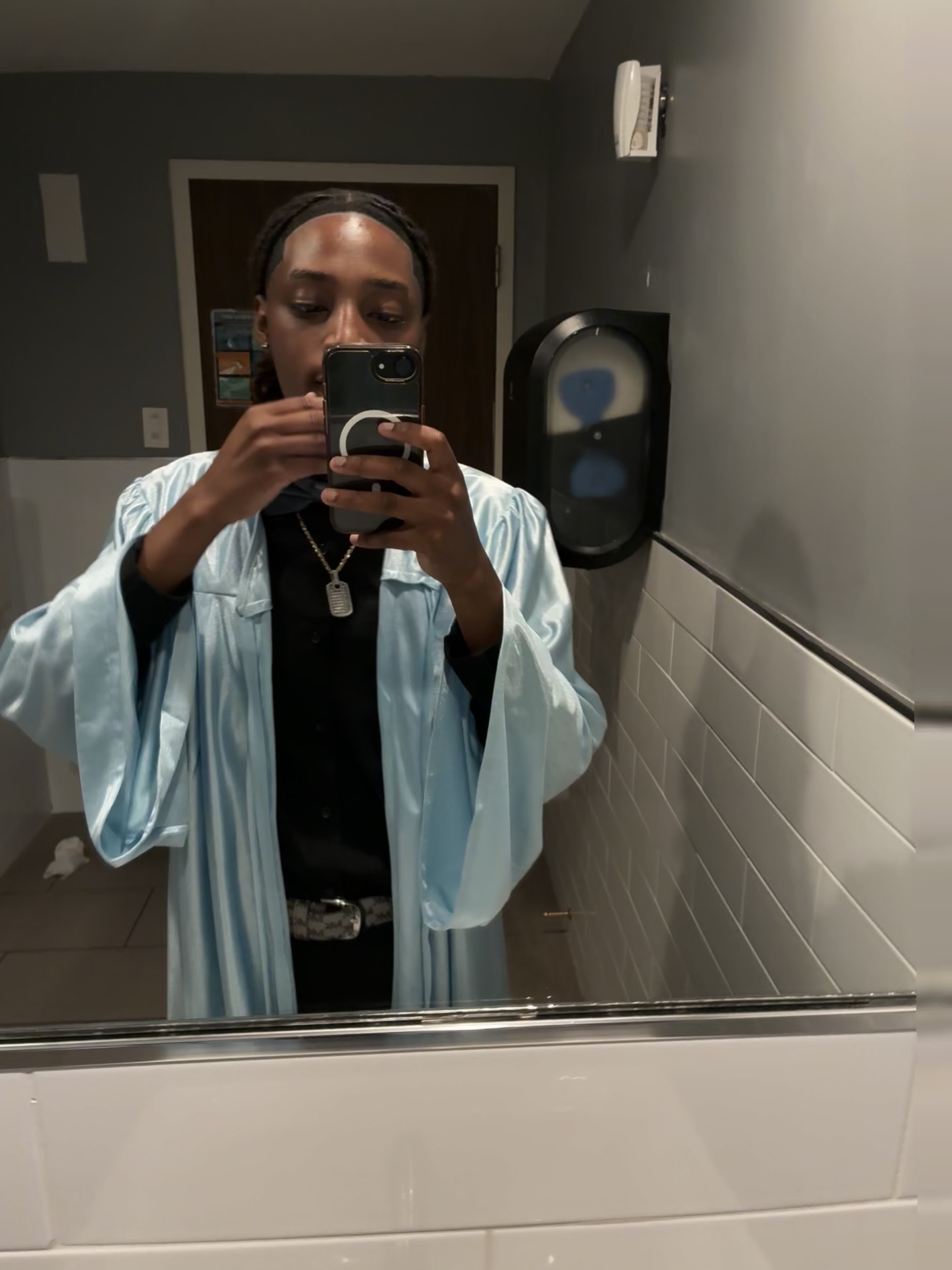 @R A V E N