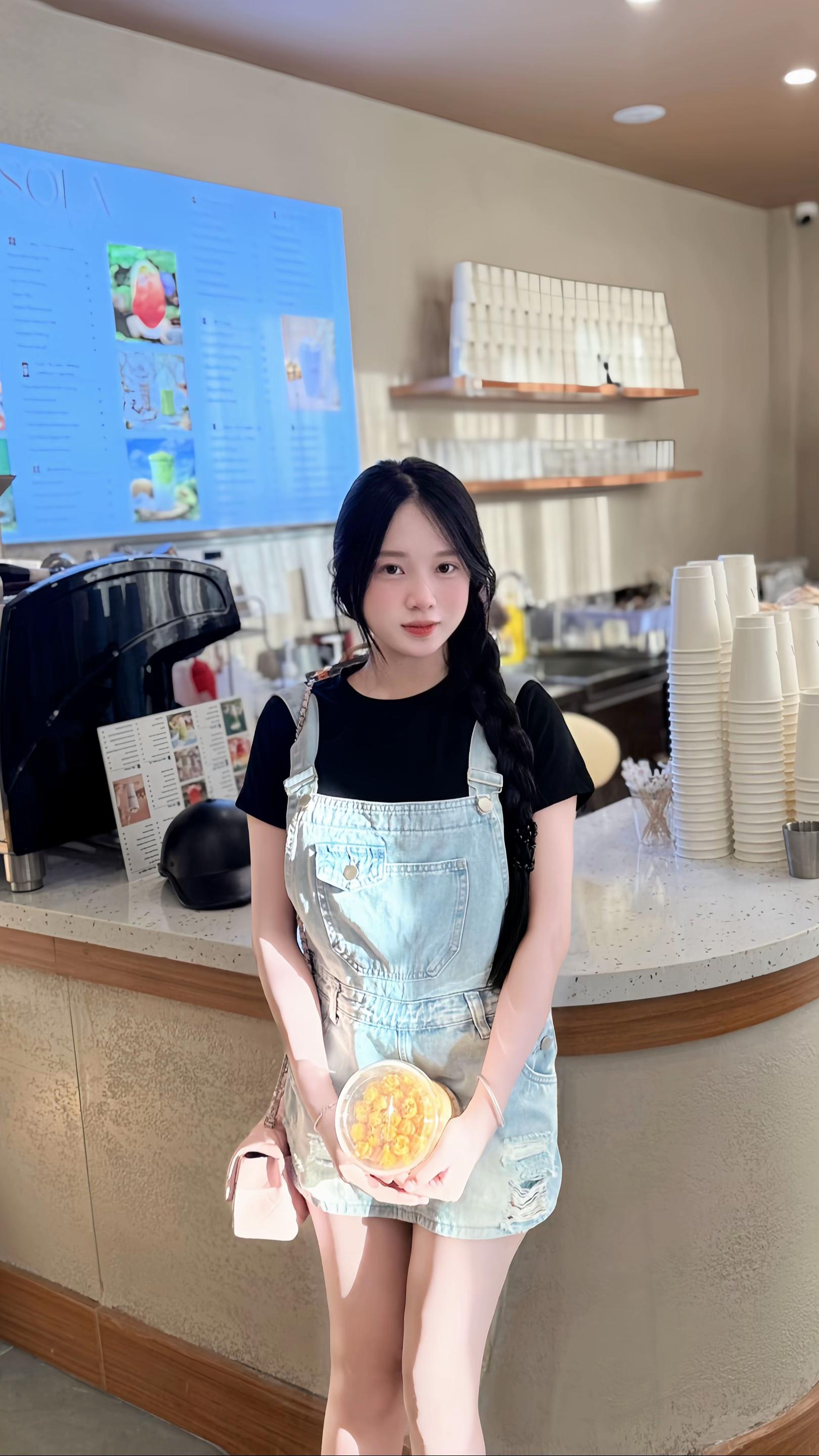 @v&acirc;n thư