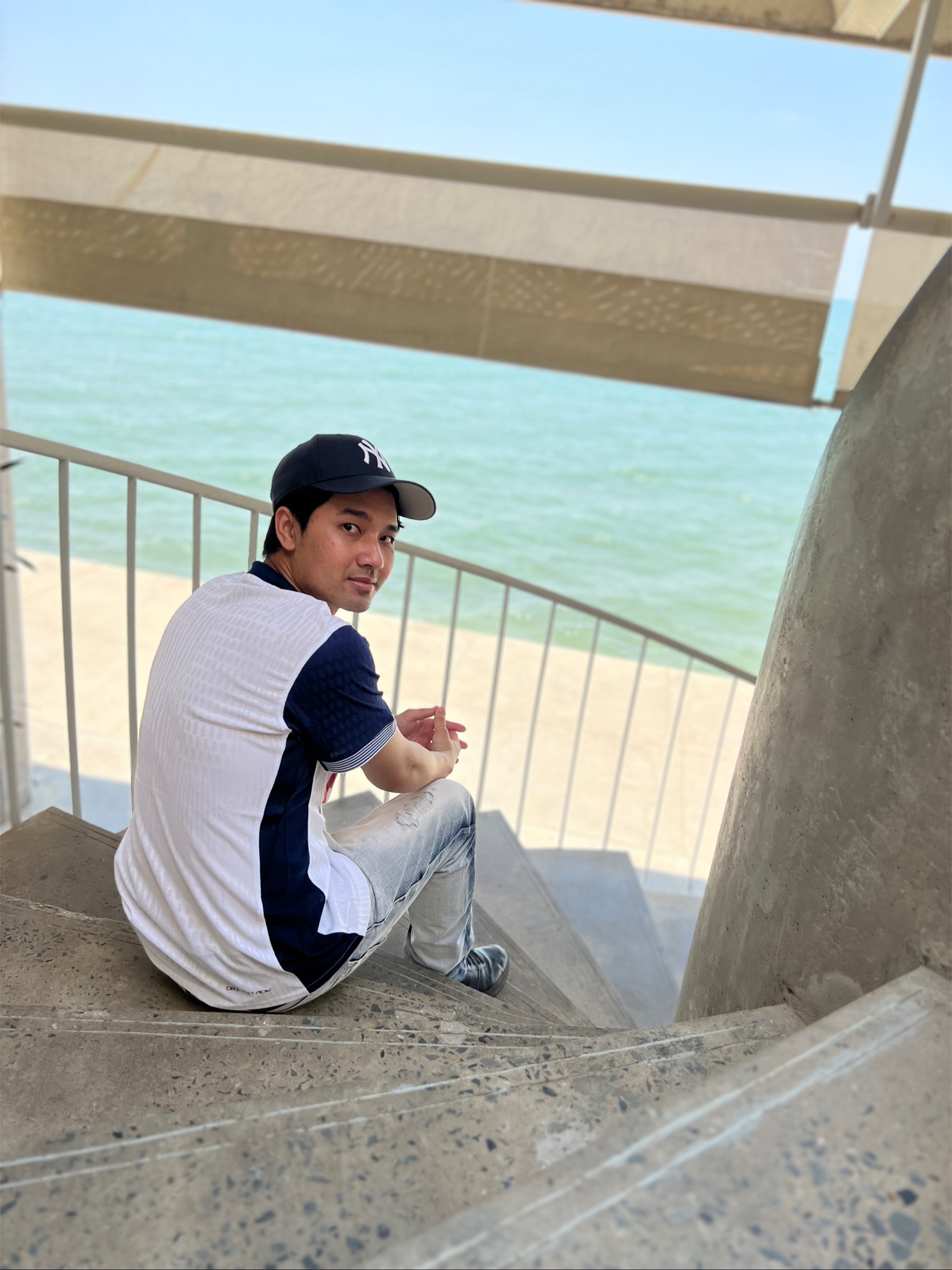 @Chan Sithouen