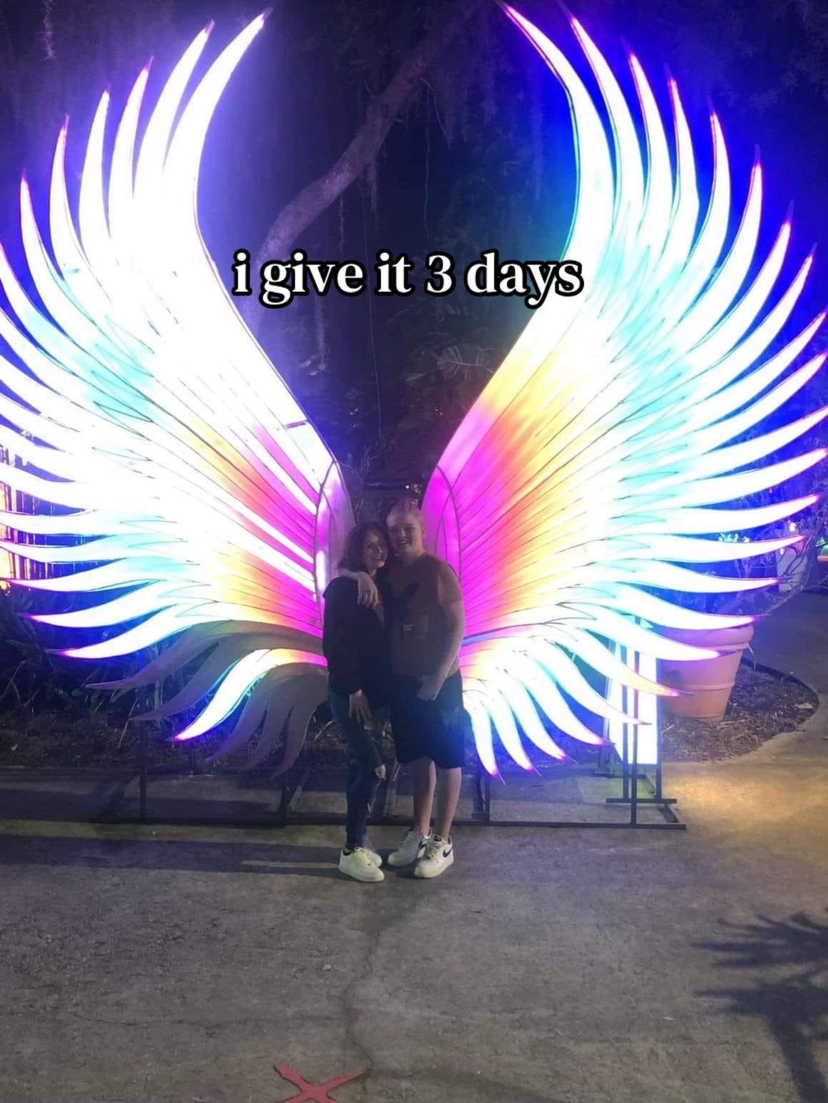 @łaūrẽn 🧞♀️’