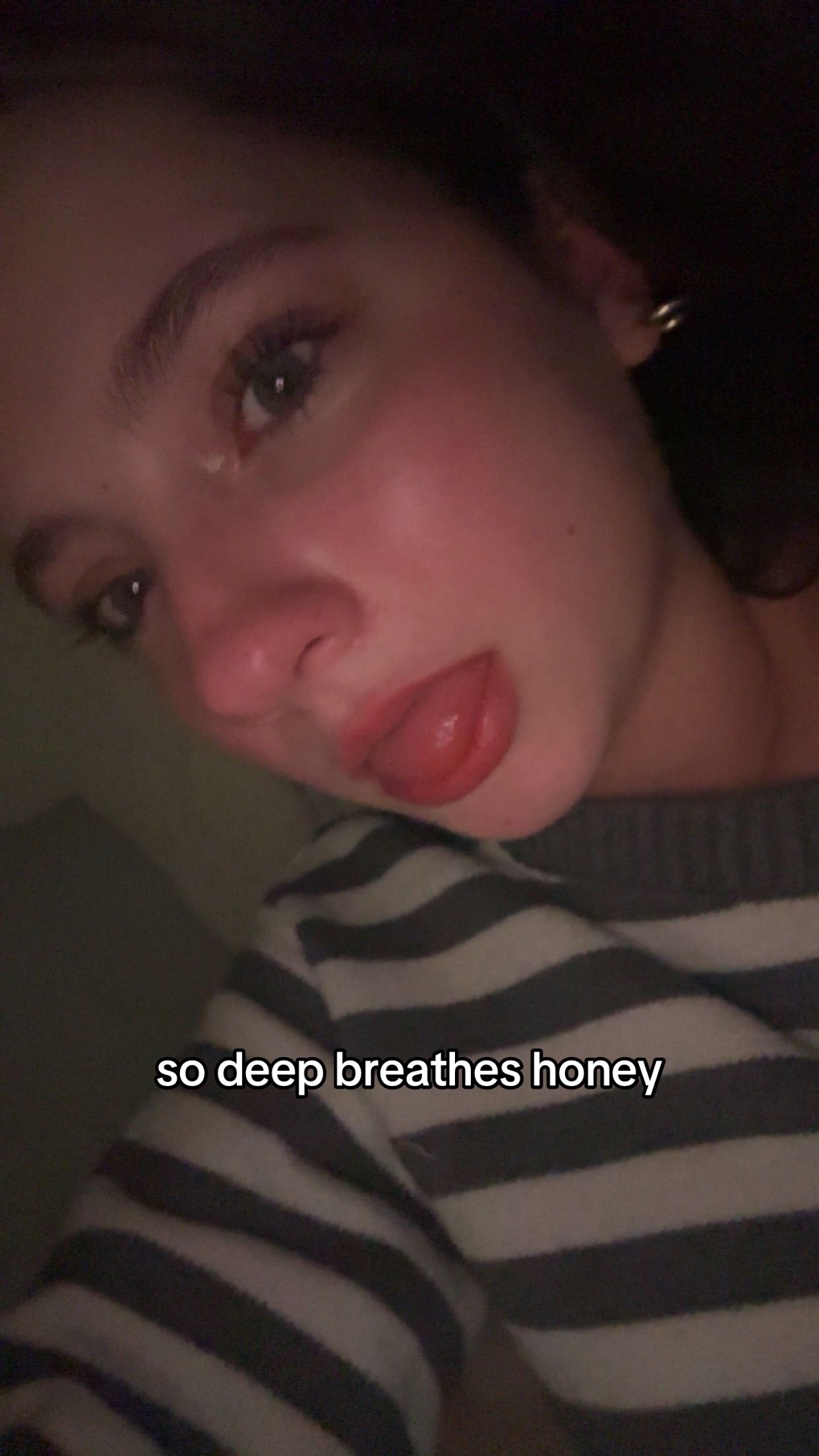 @??