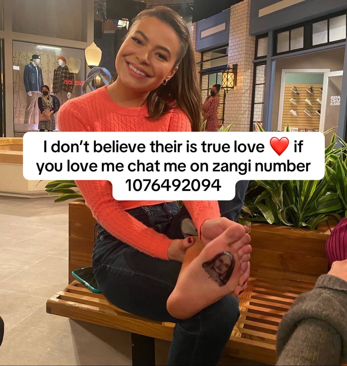 @Miranda Cosgrove