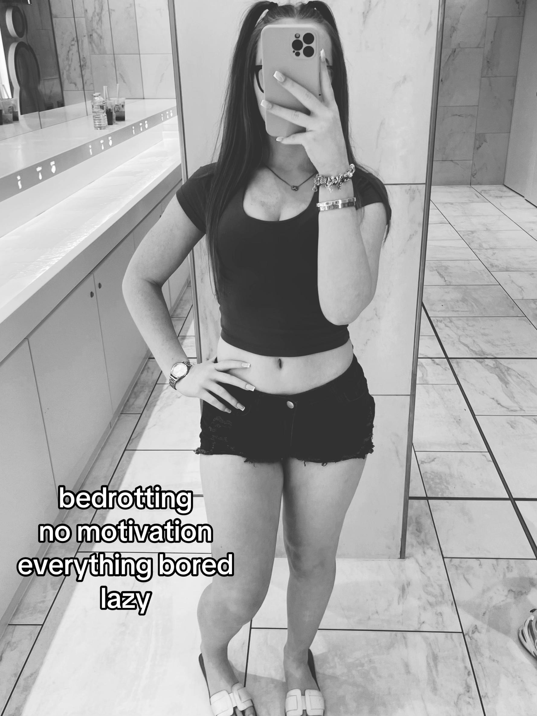@𝐬𝐩𝐚𝐦🩶