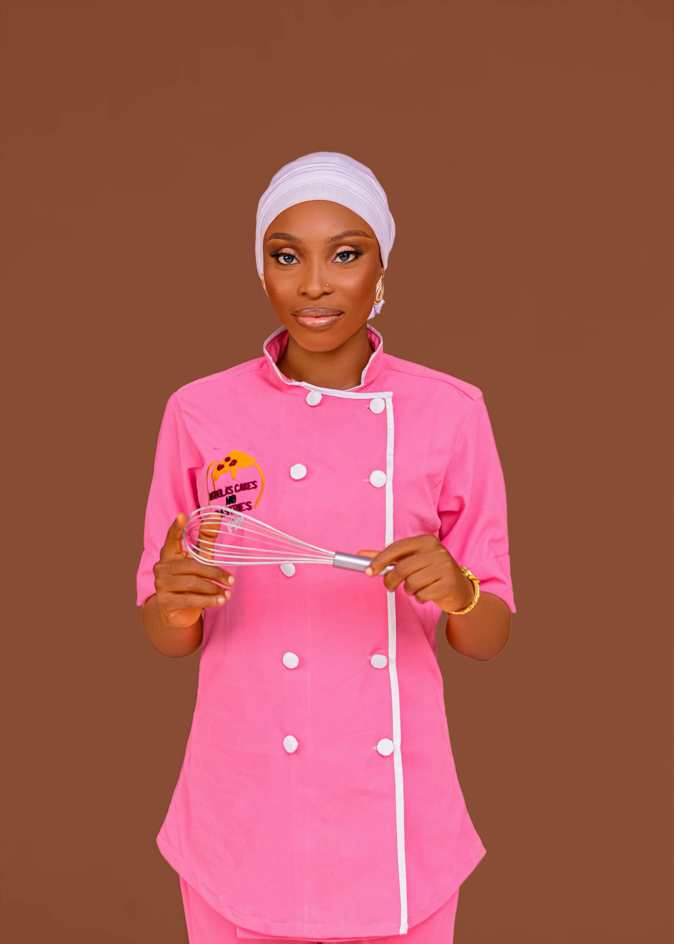 @__mobolascakeandpastries