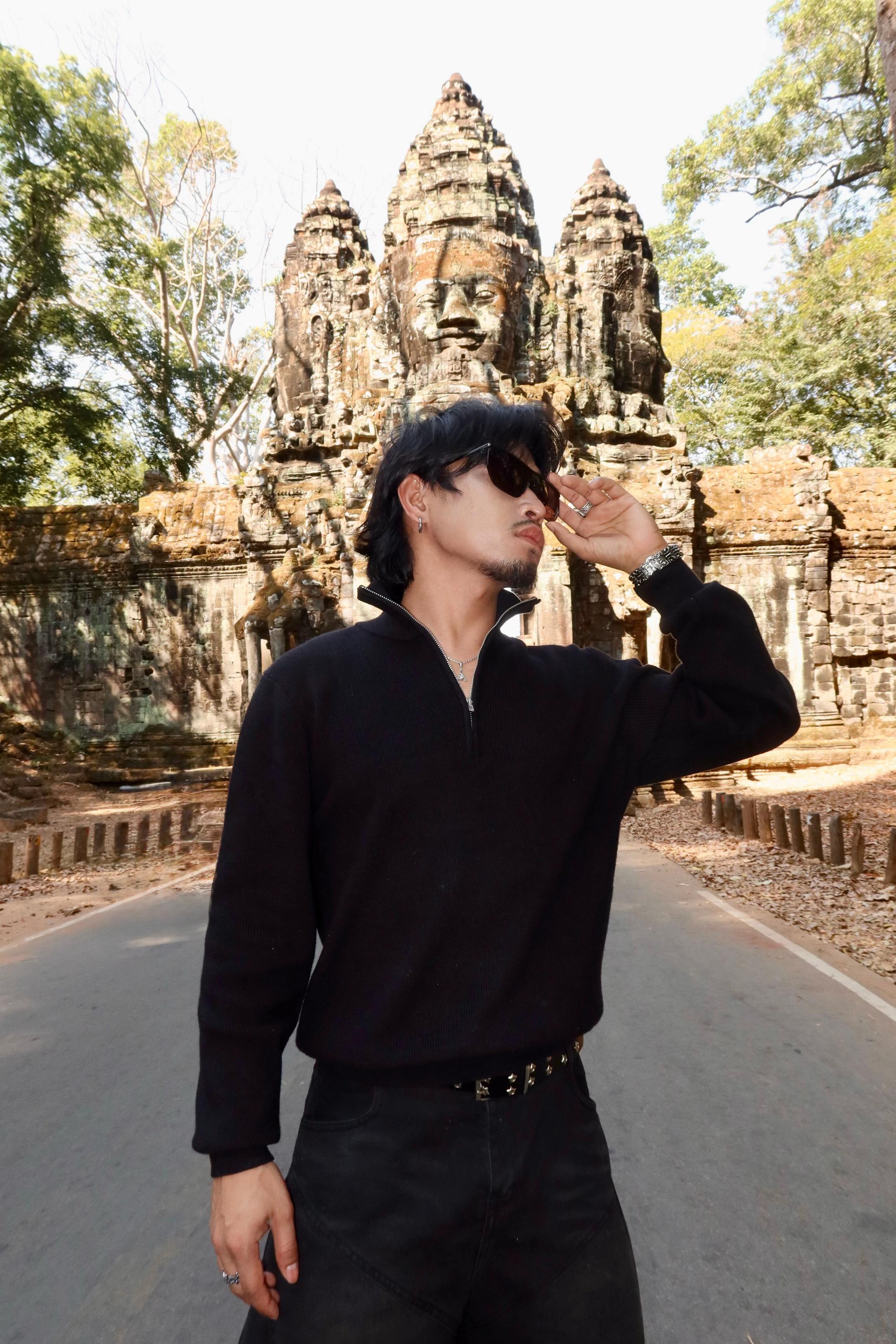 @Prince-ព្រីន Officials