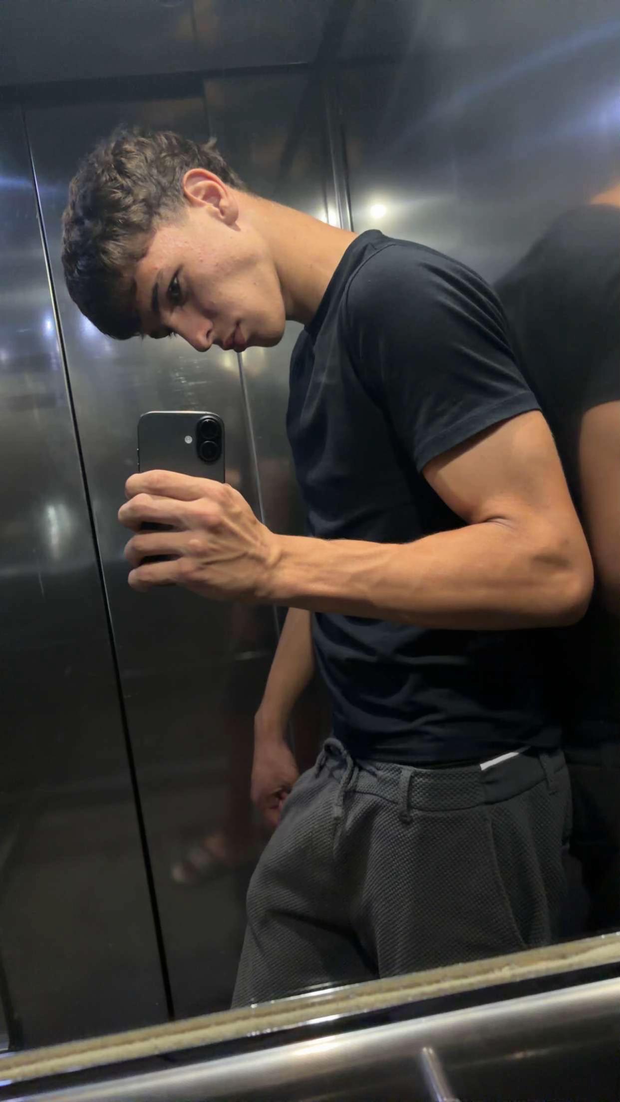 @dddaakkkiii