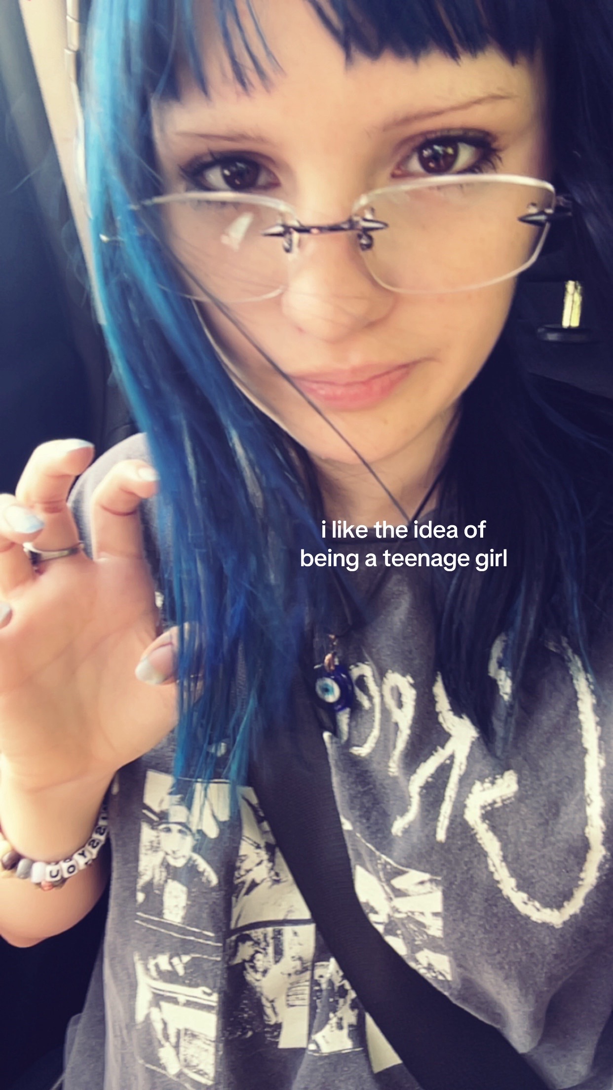 @vee 🫀