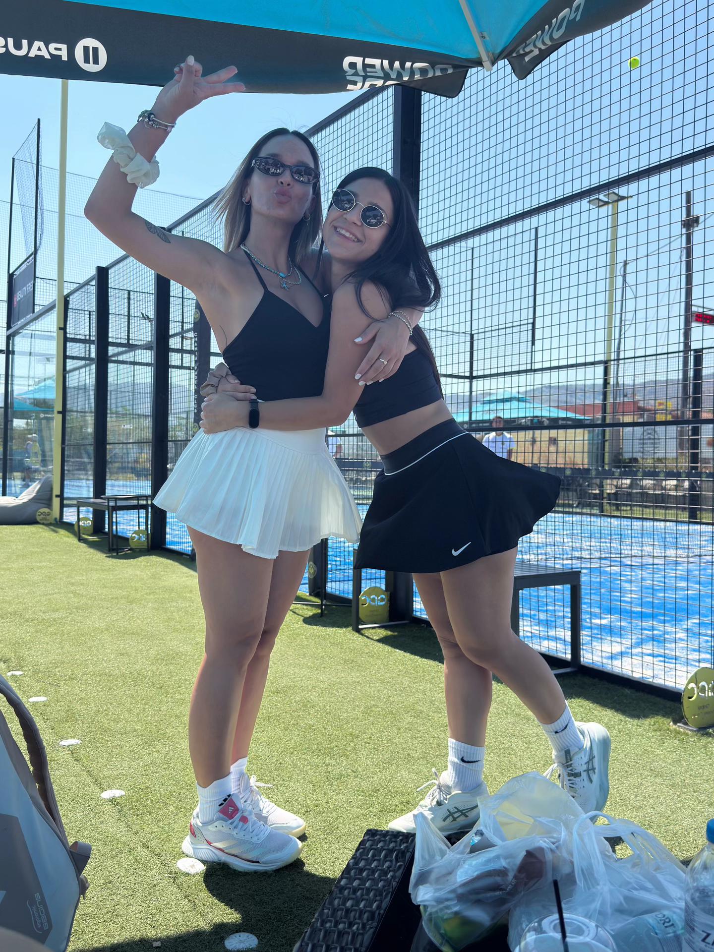 @melinaksez
