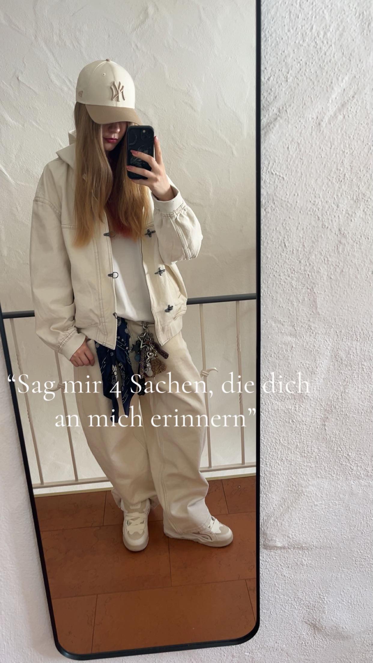 @⫷꧁༺𝒜𝓃𝓃𝒶༻꧂⫸