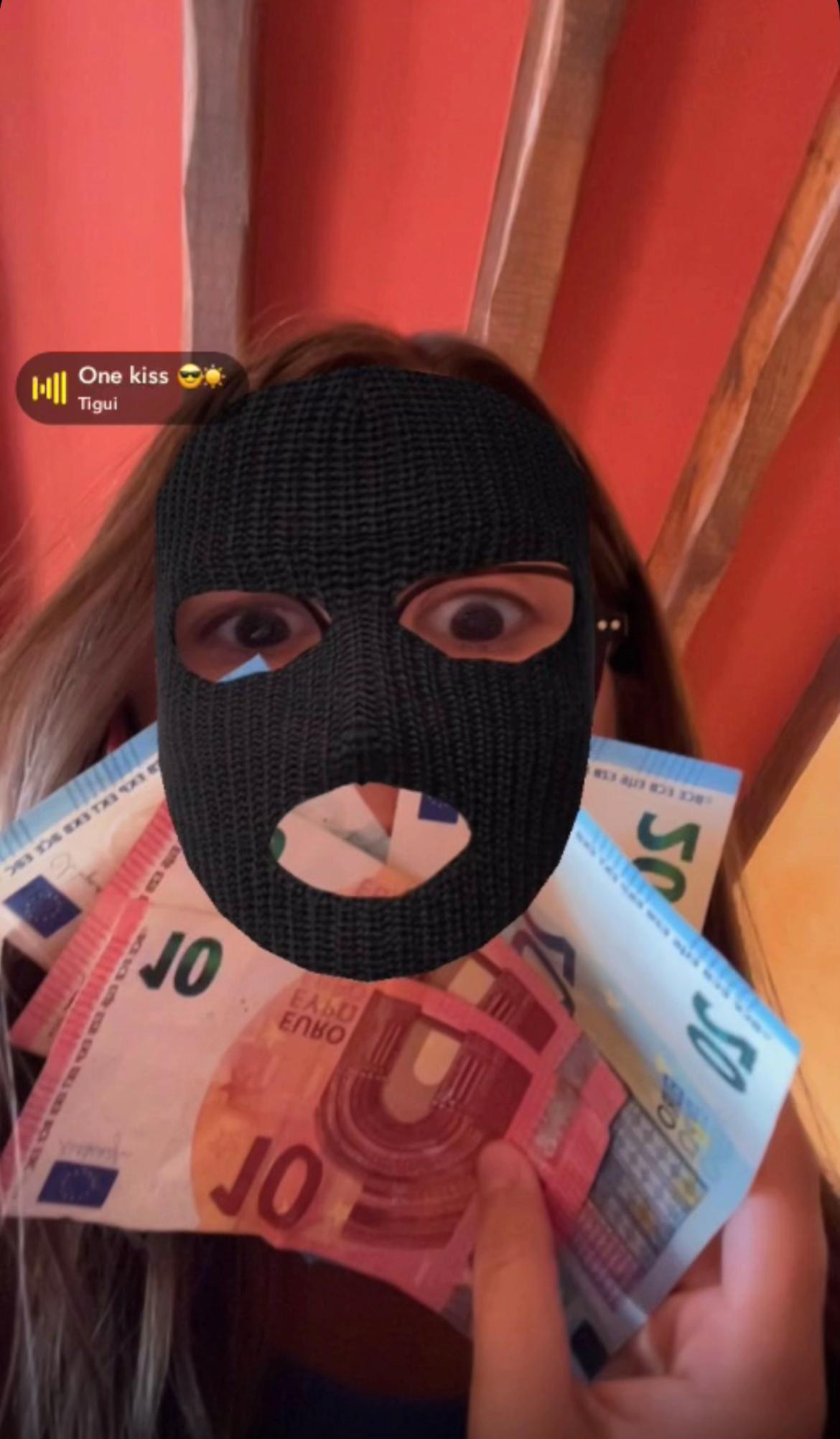 @𝐜𝐥𝐚𝐫𝐲𝐬𝐬𝐞&dagger;🪽