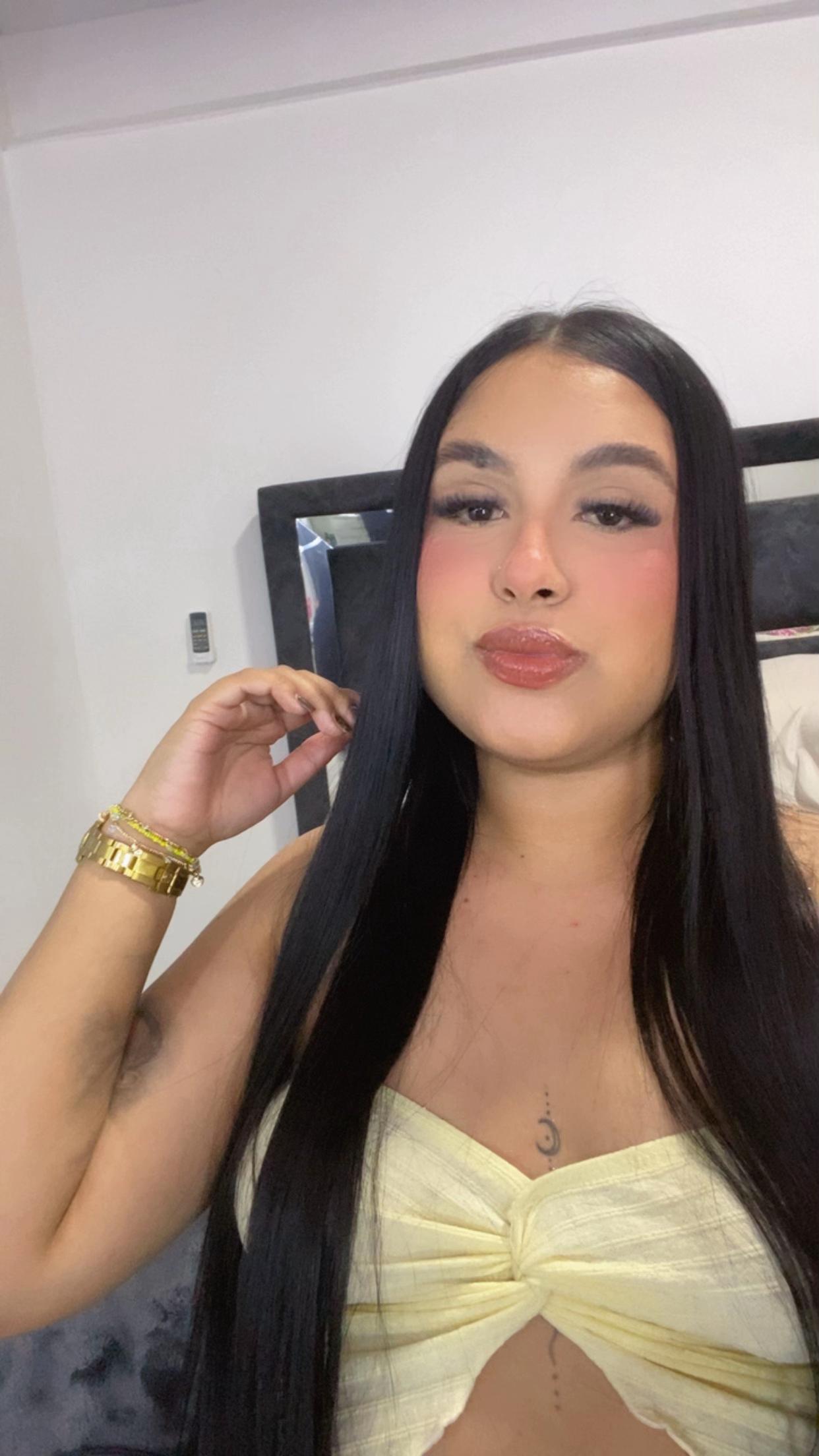 @DANIELA TORRES🌼