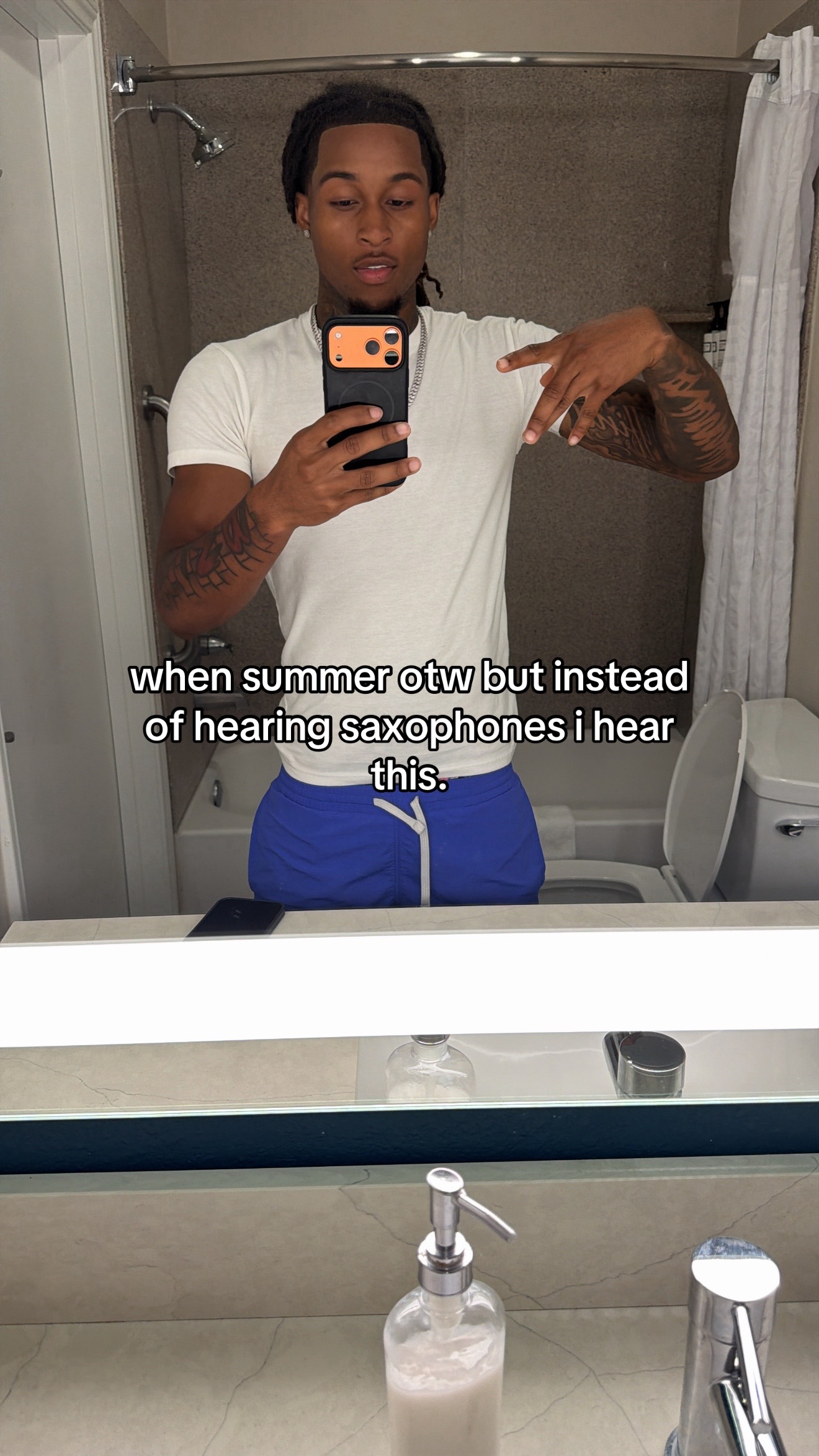 @sofamousjay_
