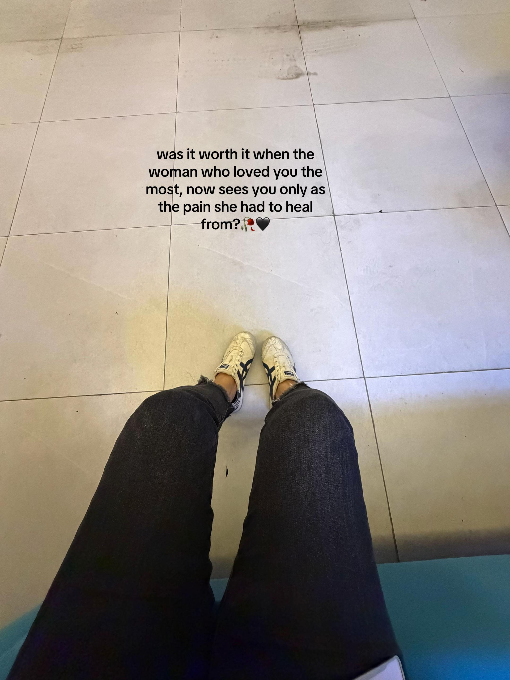 @Yna 🥀🖤