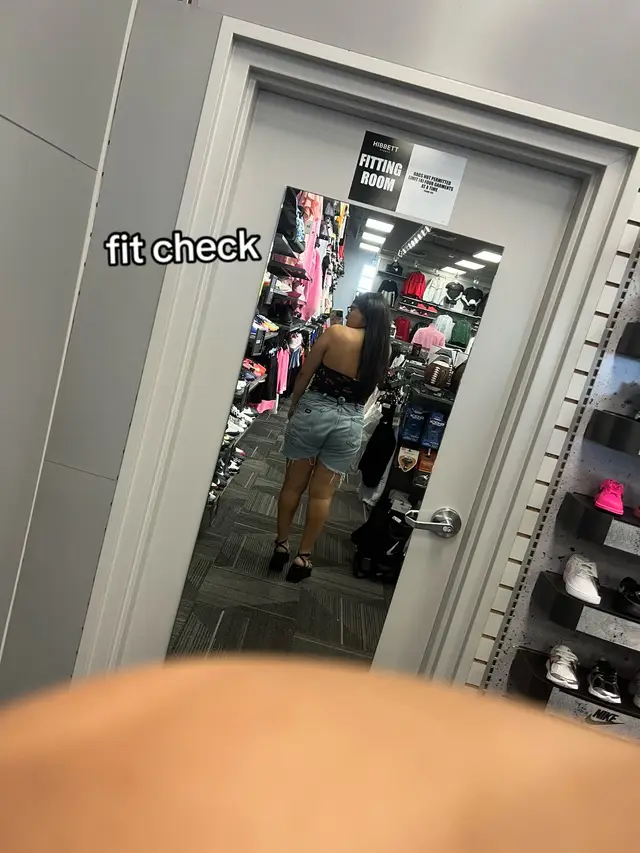 @Trinamiaaa