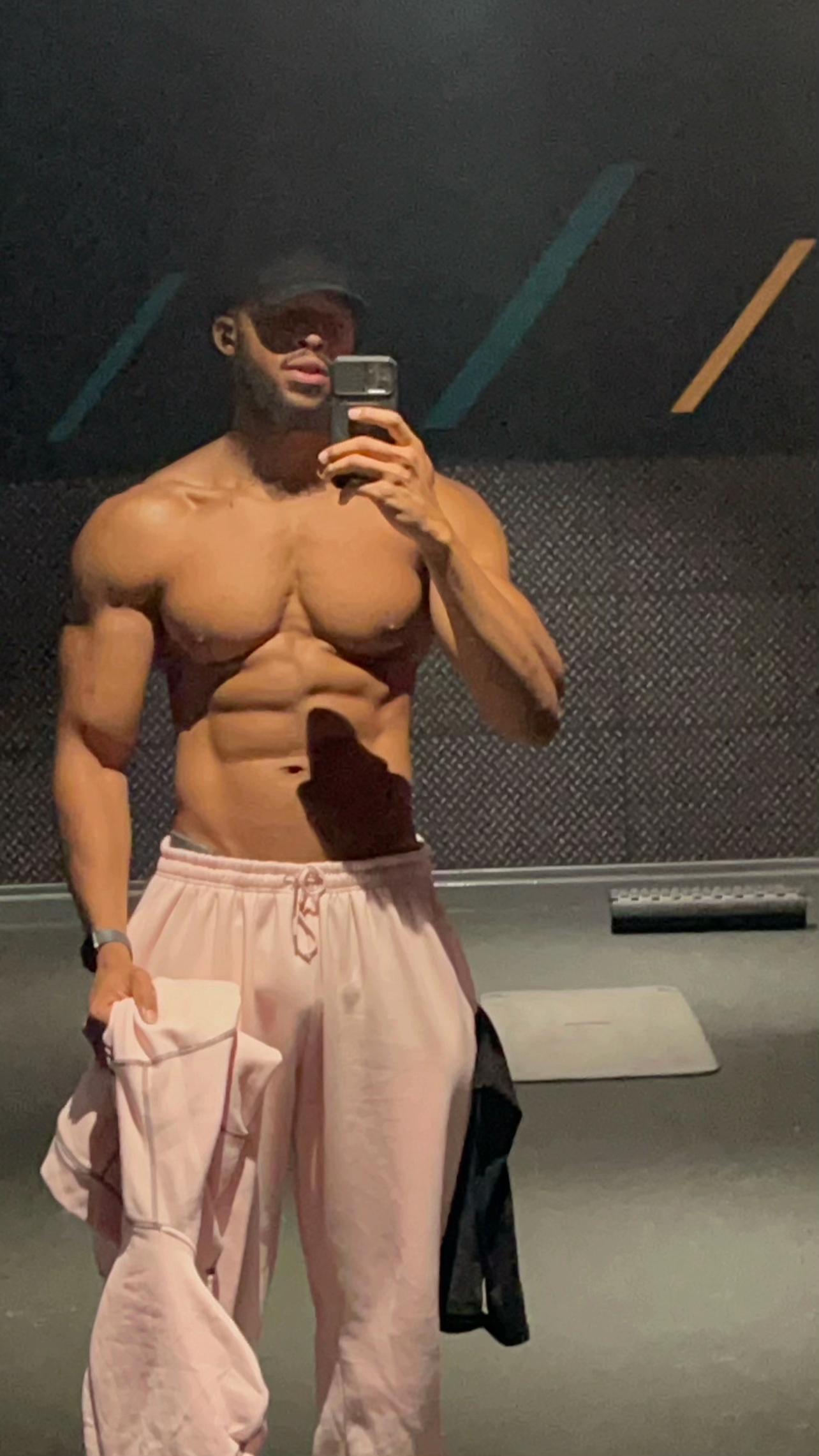 @HWRFITNESS