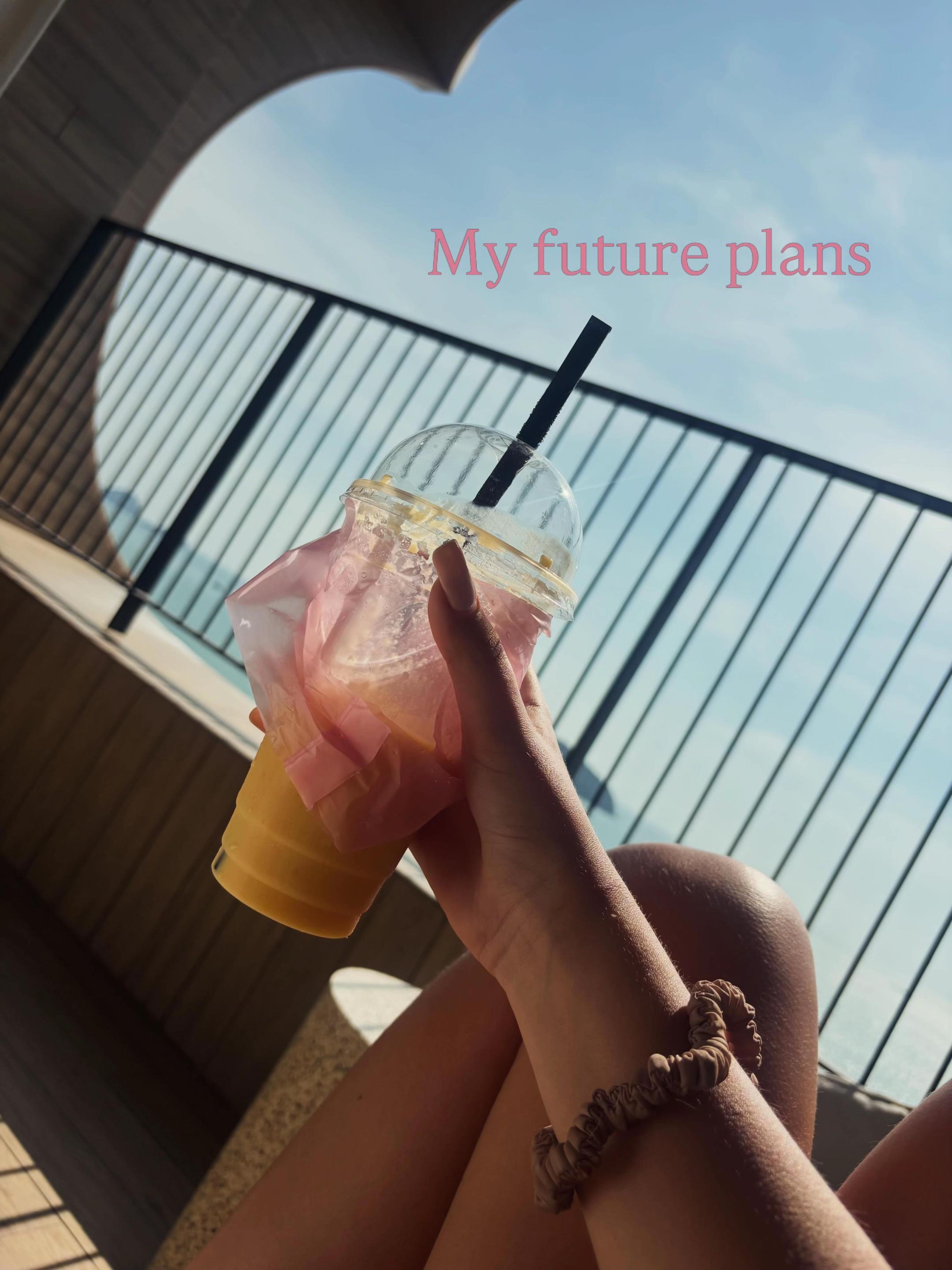 @𝓁𝓋𝓇𝒶._🍸