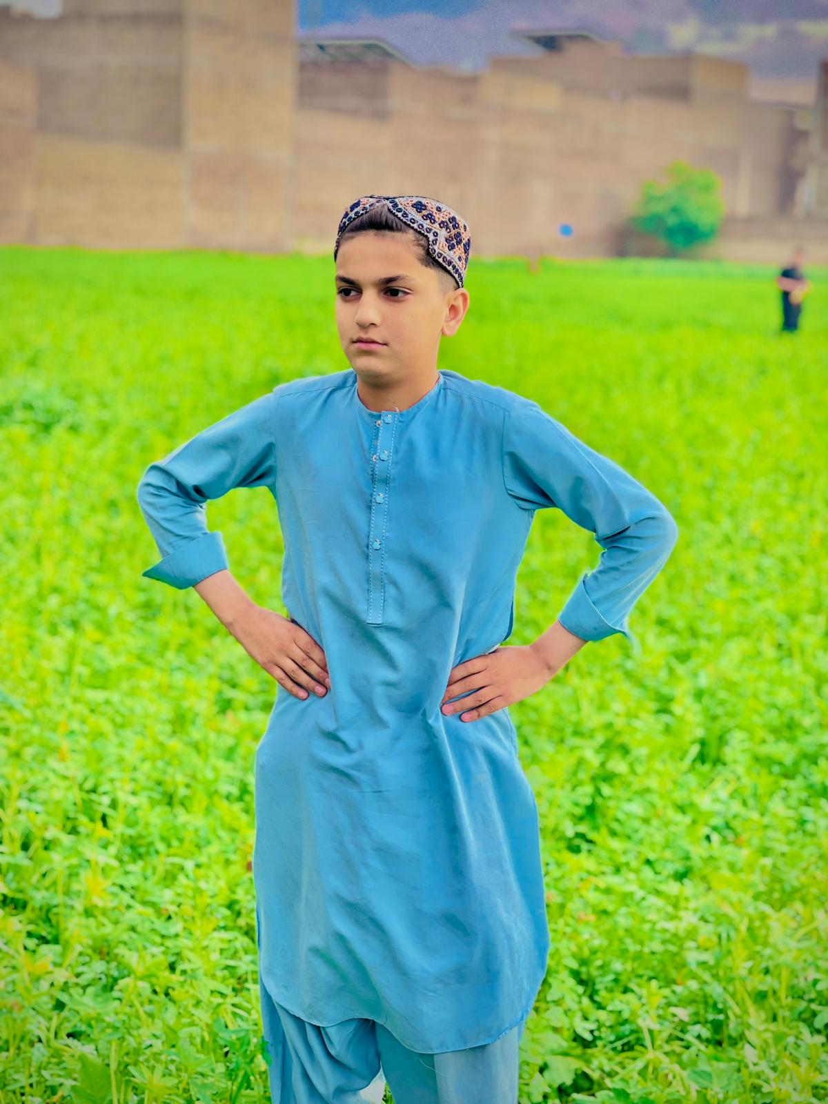 @𝐼𝓉𝓈___𝒮𝒜𝐻𝒾ل🐺🪽.....>]
