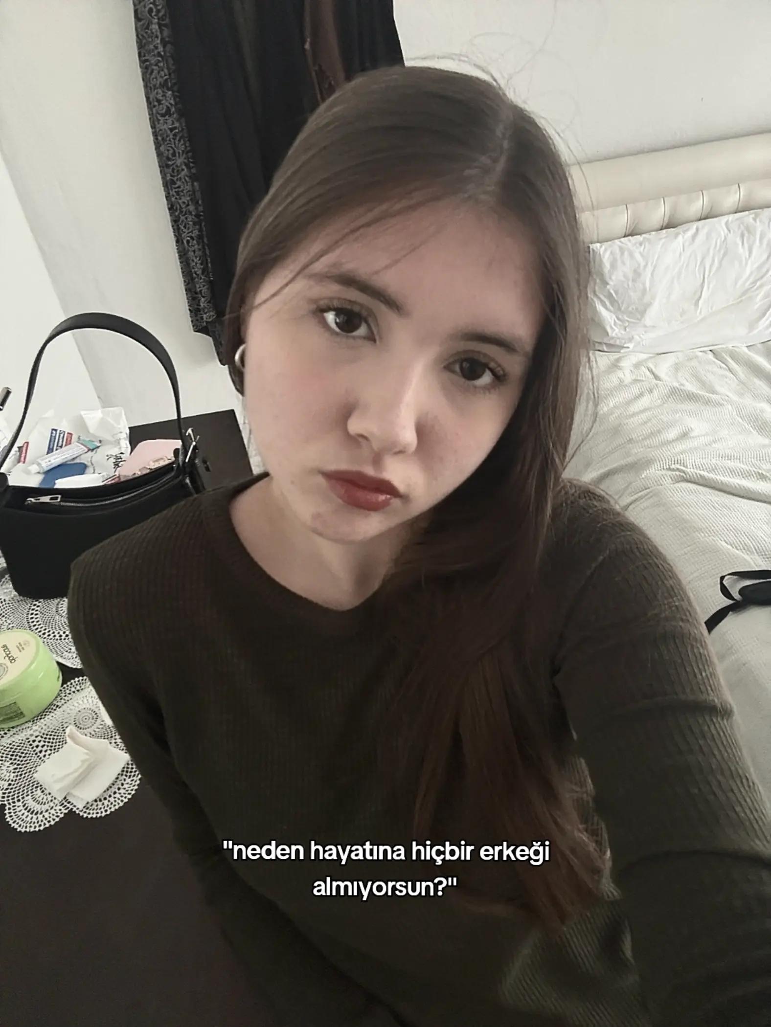 @𝓜𝓮𝓵𝓲𝓴𝓮丰