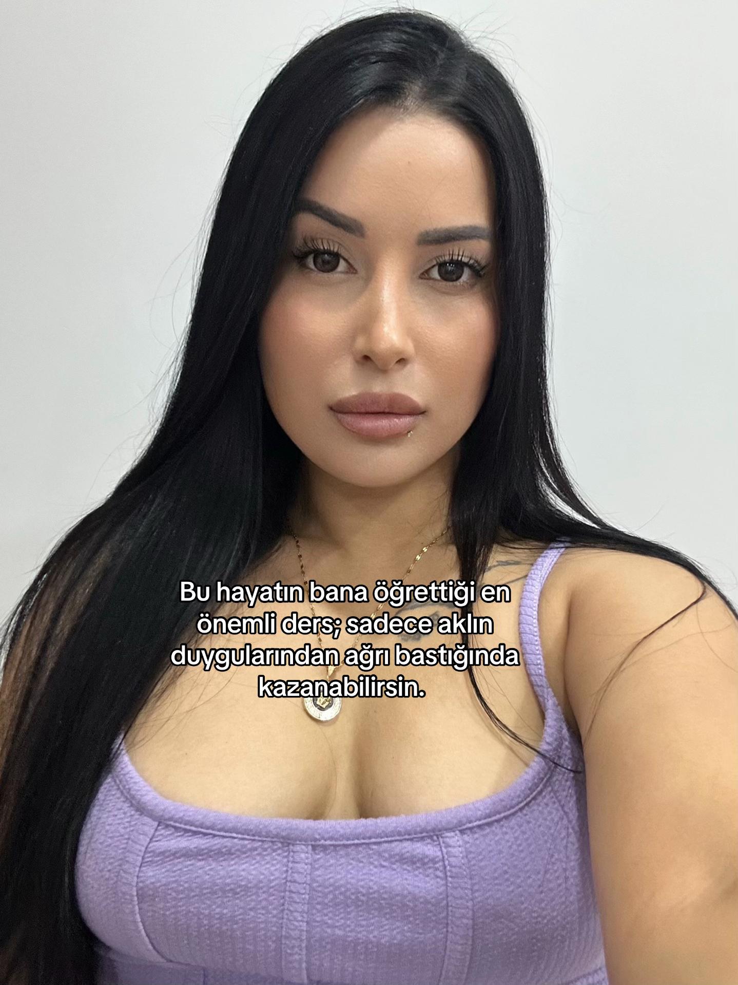 @Aysesoyturk