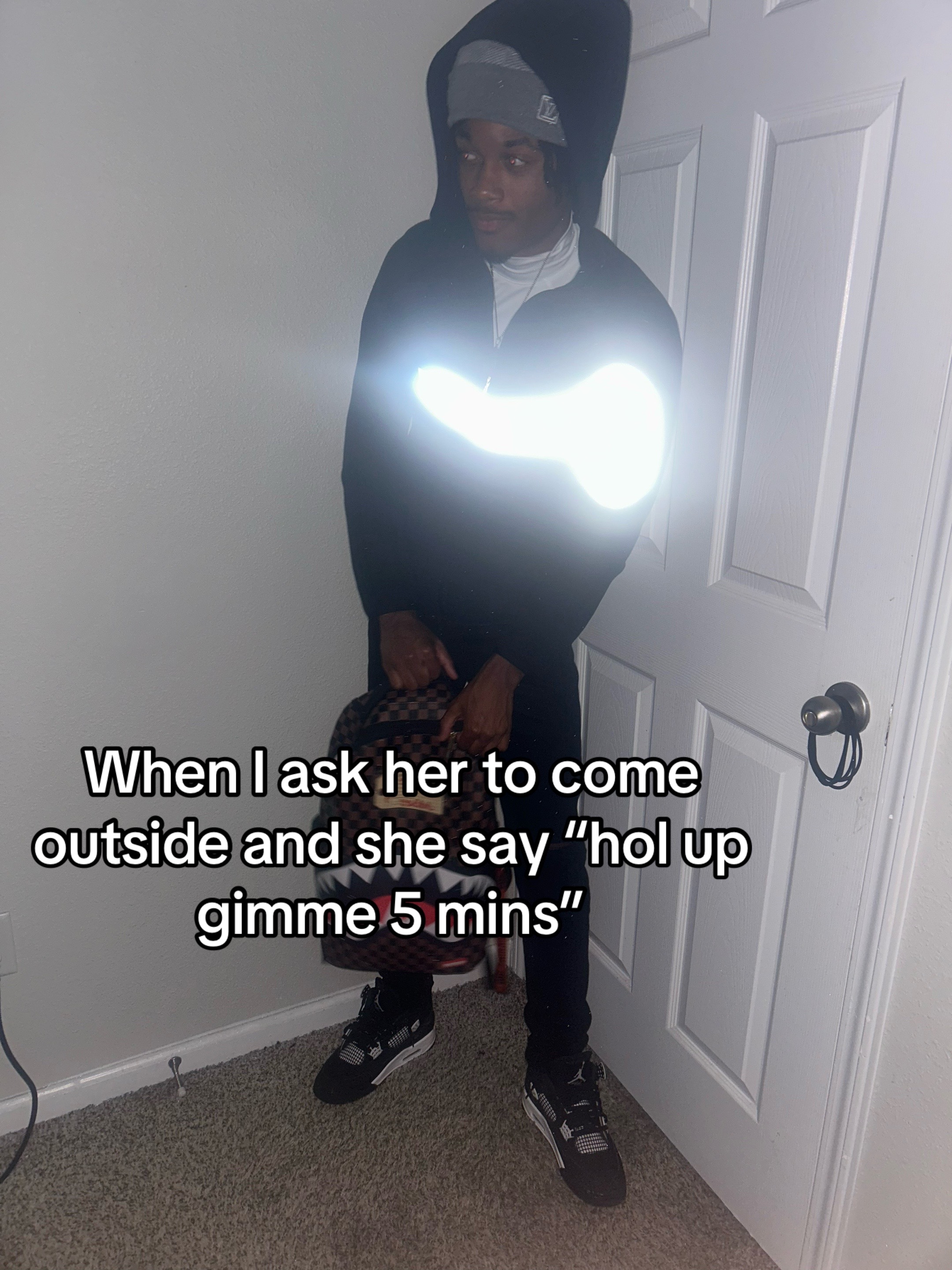 @🦦