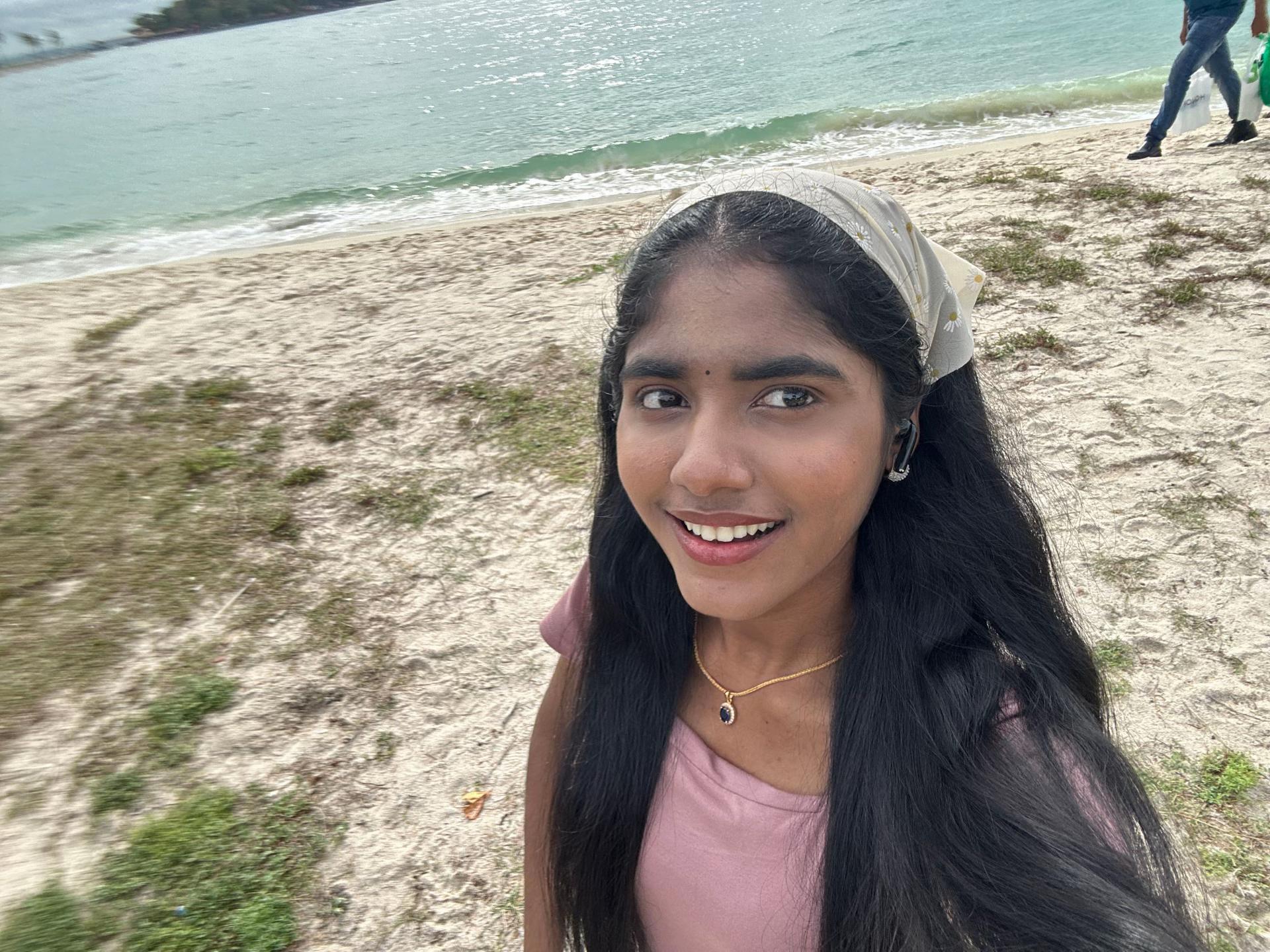 @kavibee8
