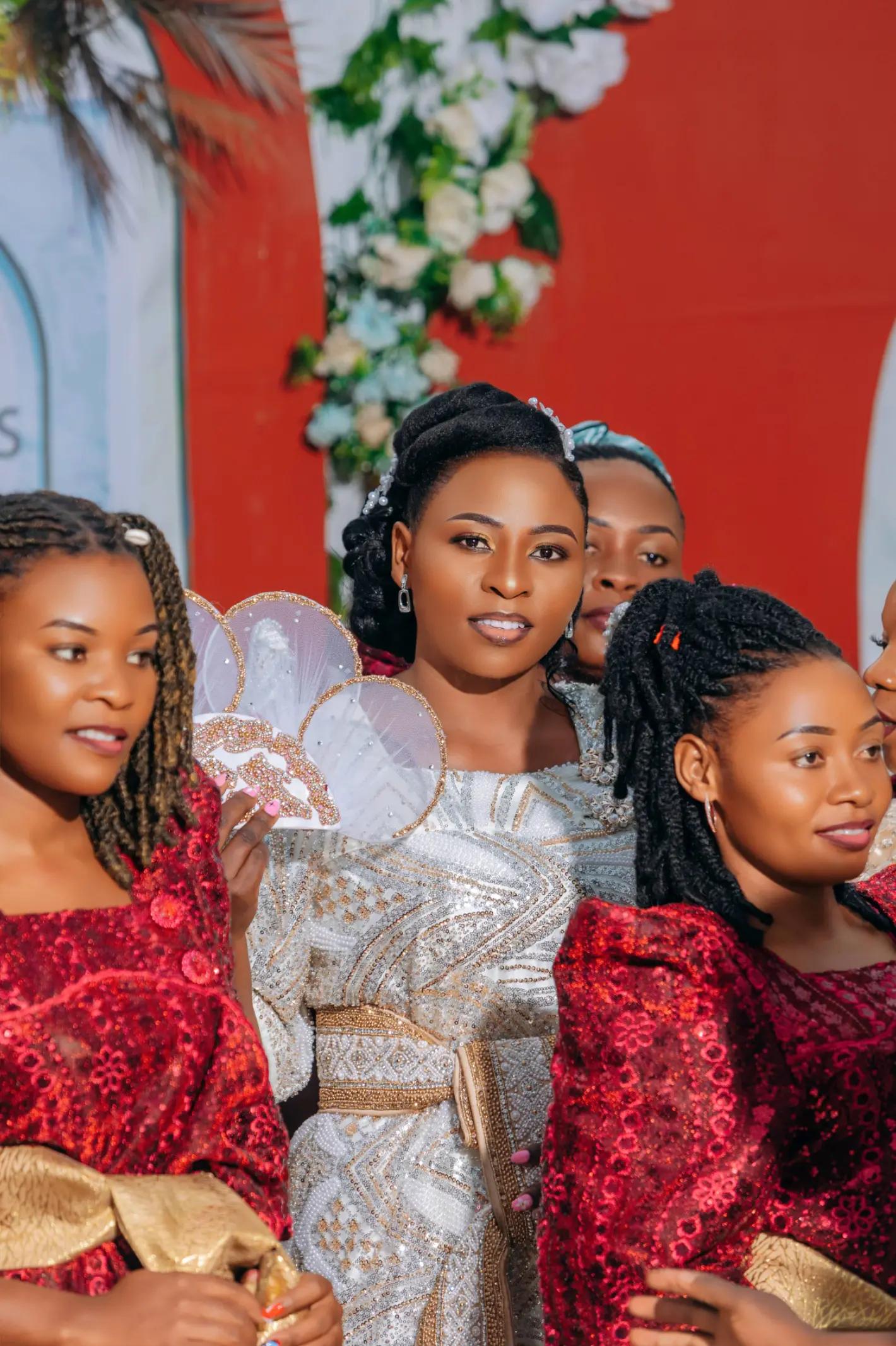 @DARI _PICTURES _UG