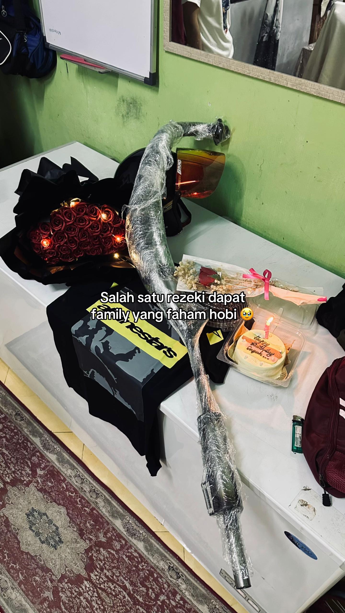 @DEKZIQQ