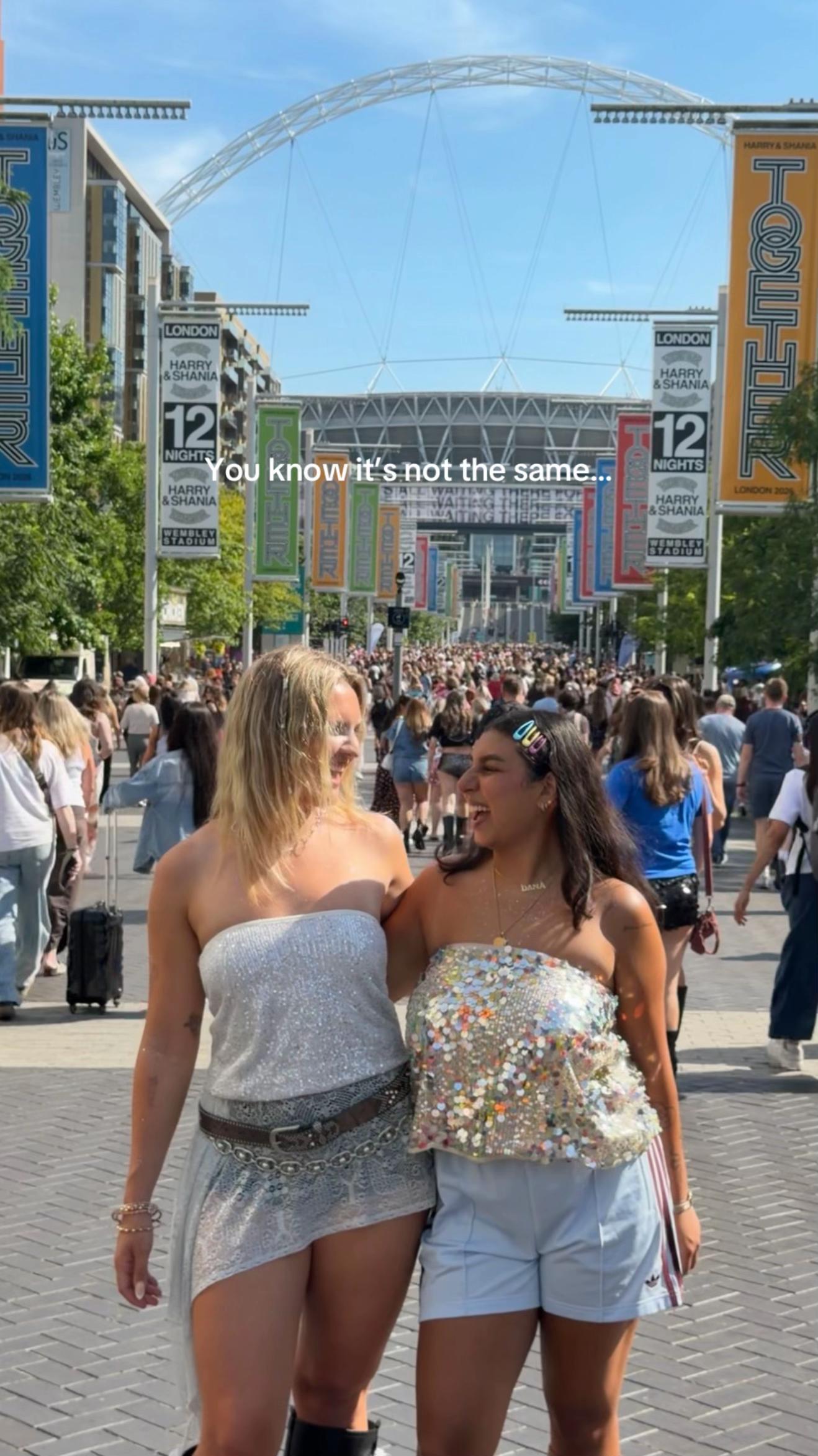 @DANA🧚🏼&zwj;♀️