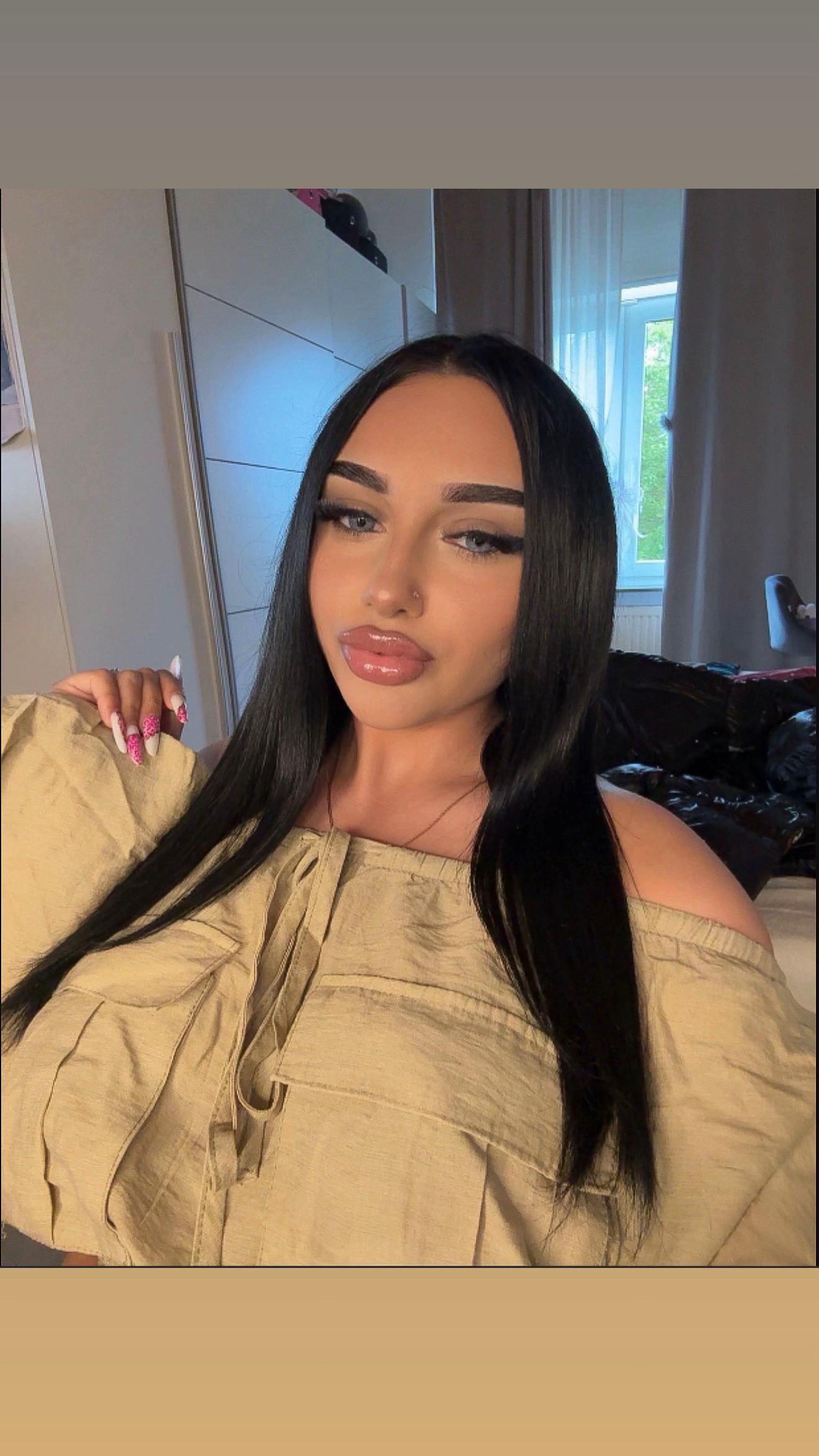 @𝒜𝓁𝑒𝓈𝓈𝒾𝒶