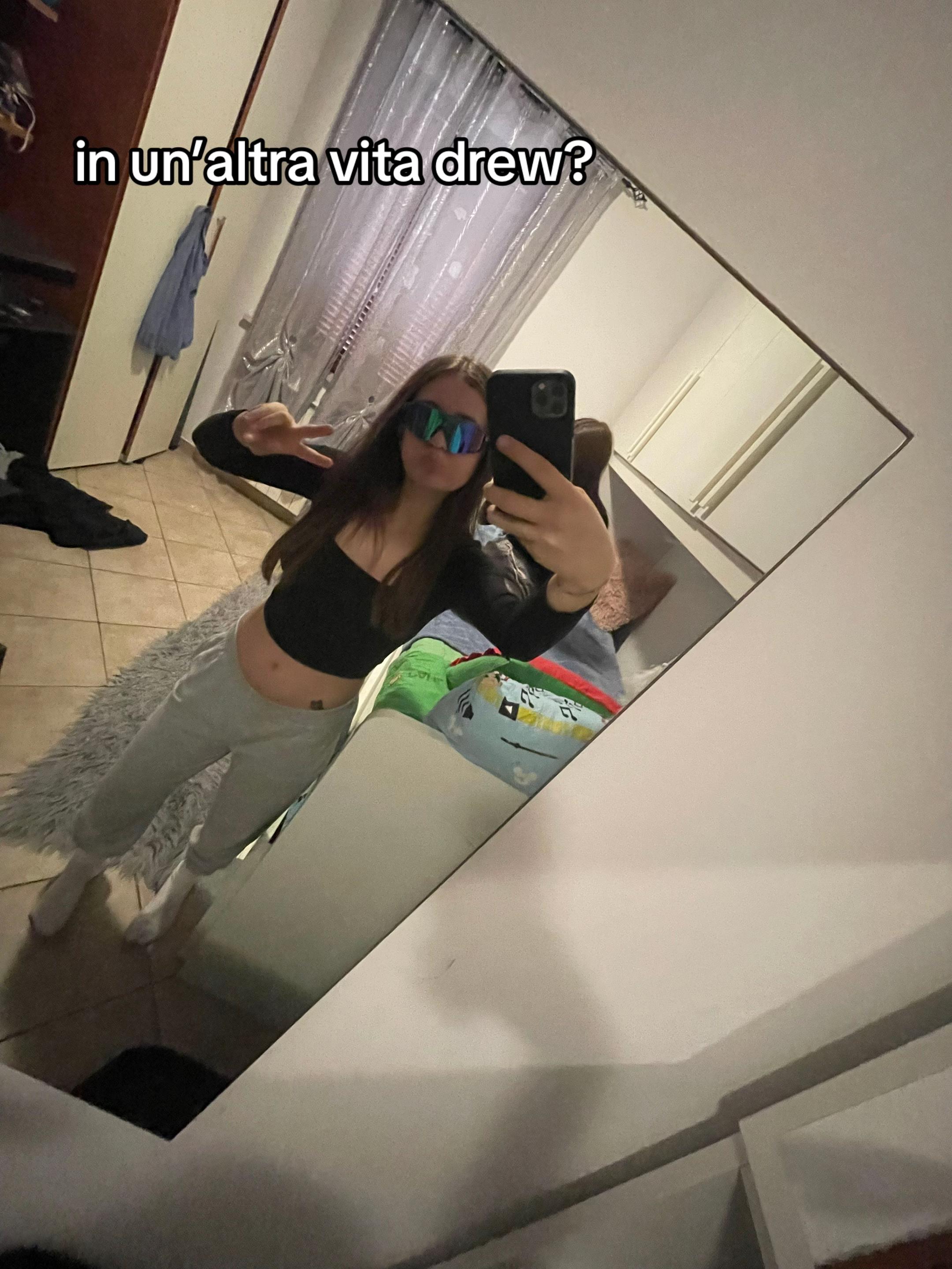 @️