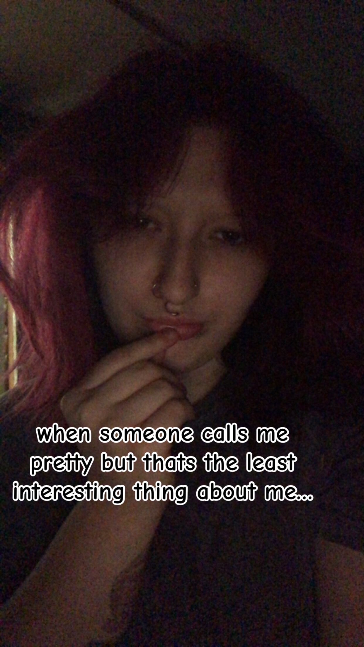 @🧛🏻&zwj;♀️𐕣 𝒜𝓃𝓃𝒶 𐕣🦇