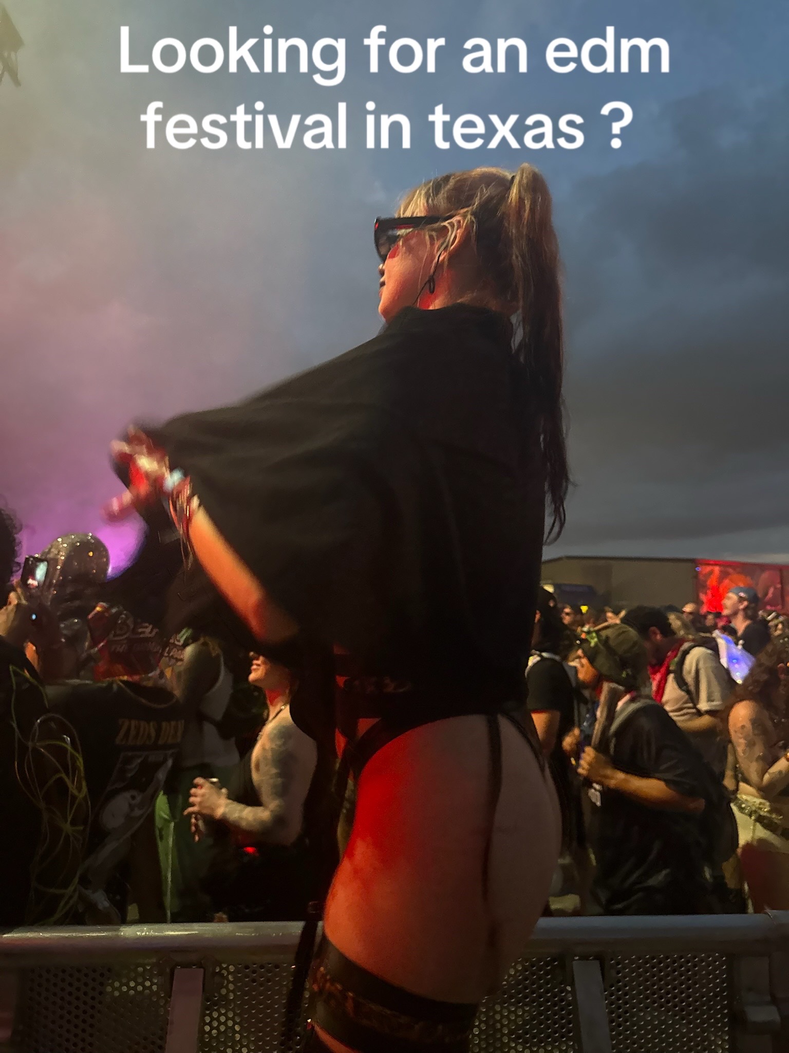 @damnandaclownin