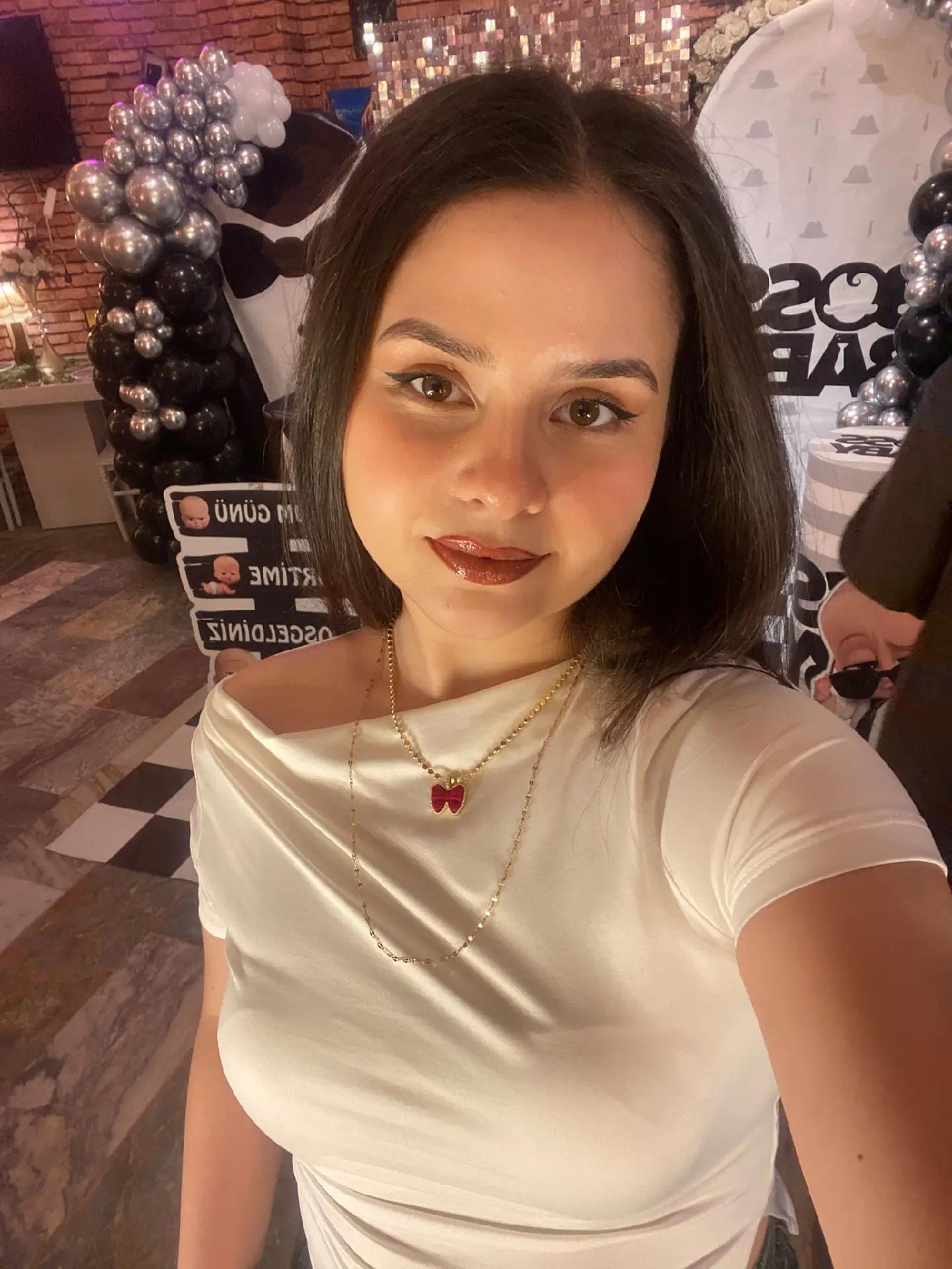 @dilaraa