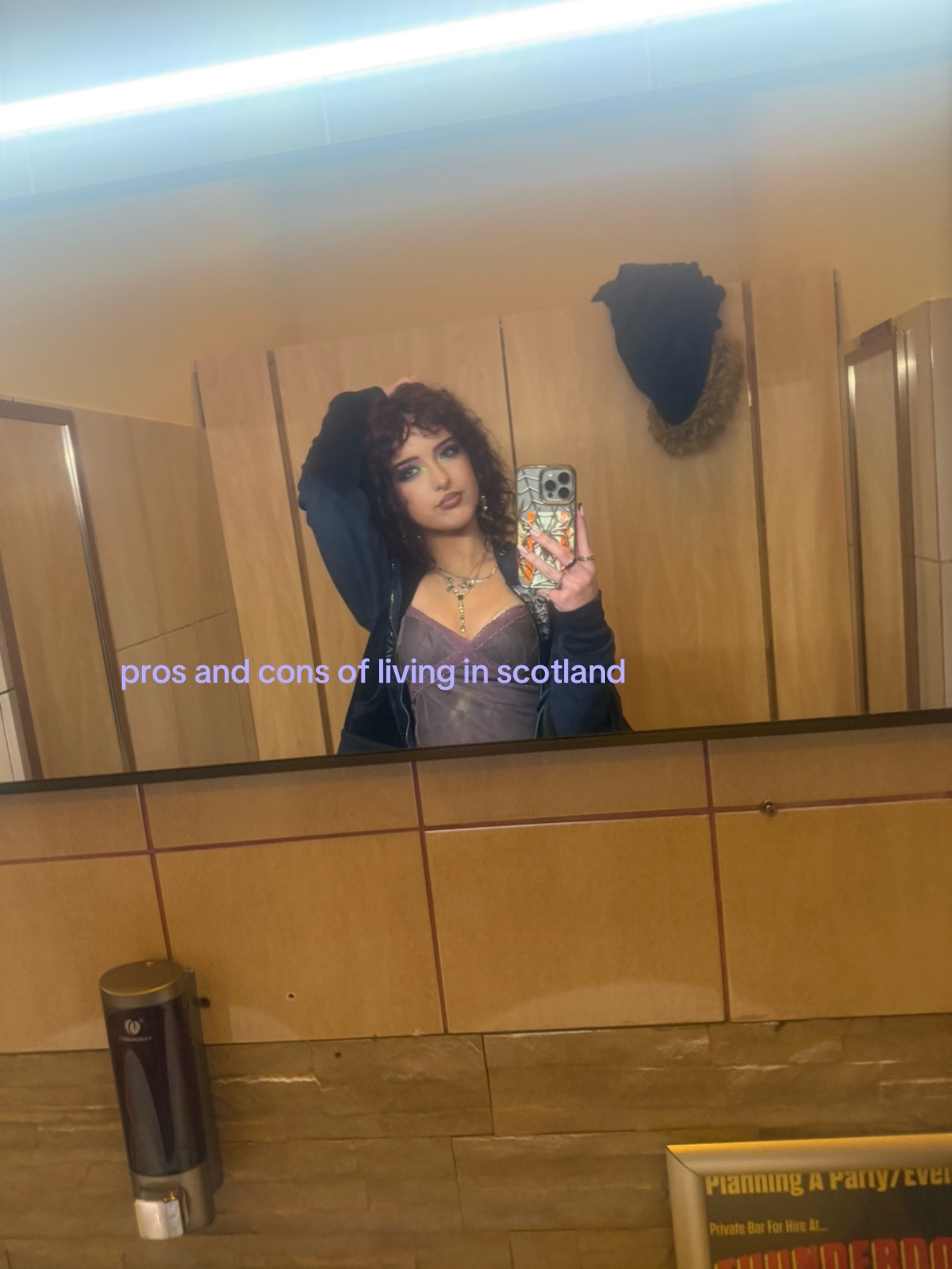 @🕷️