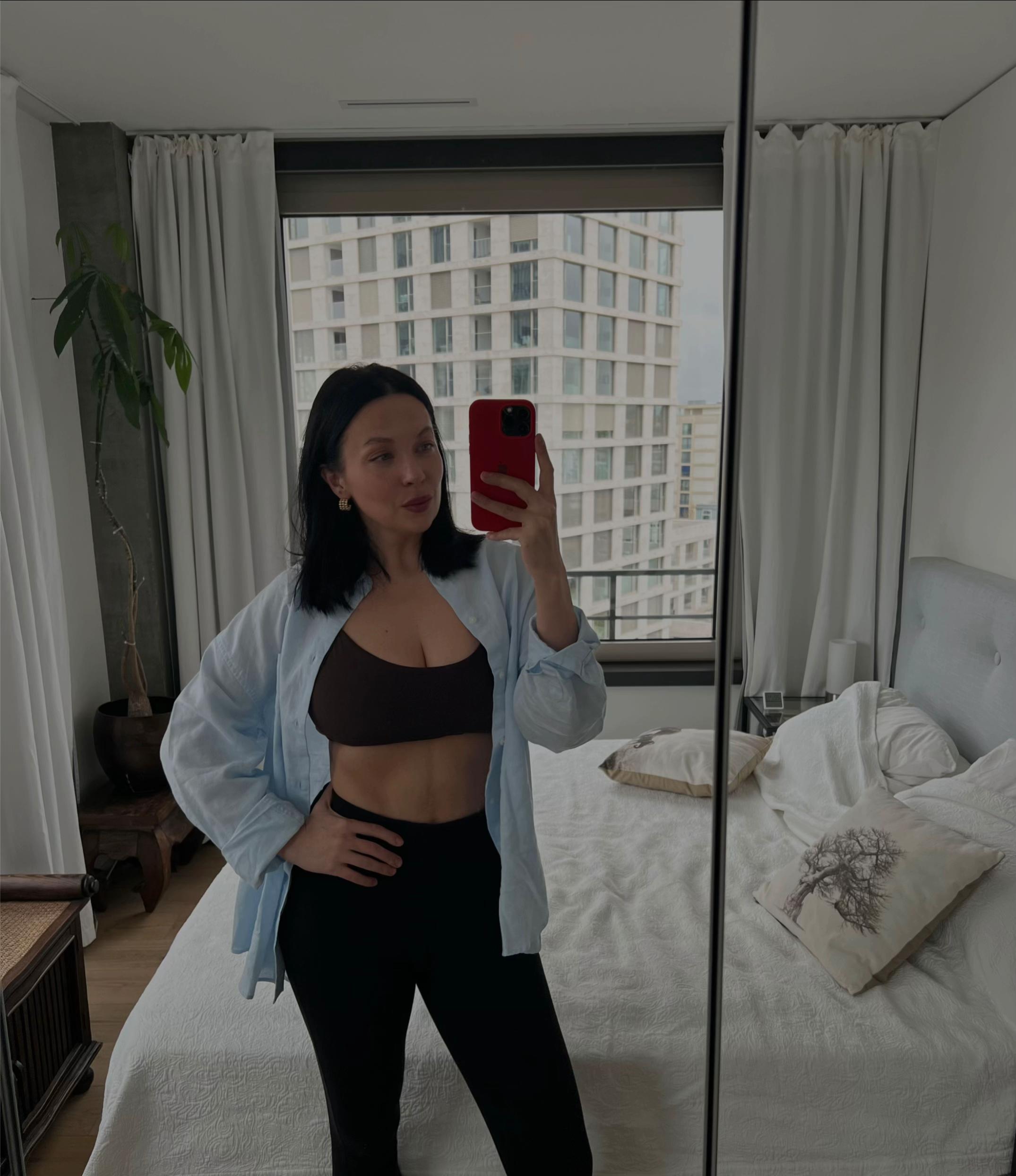 @Alena Kyptilova