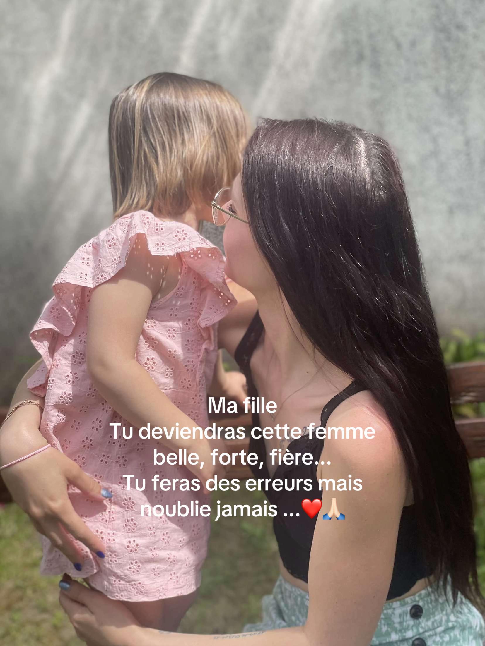 @leaenayajules