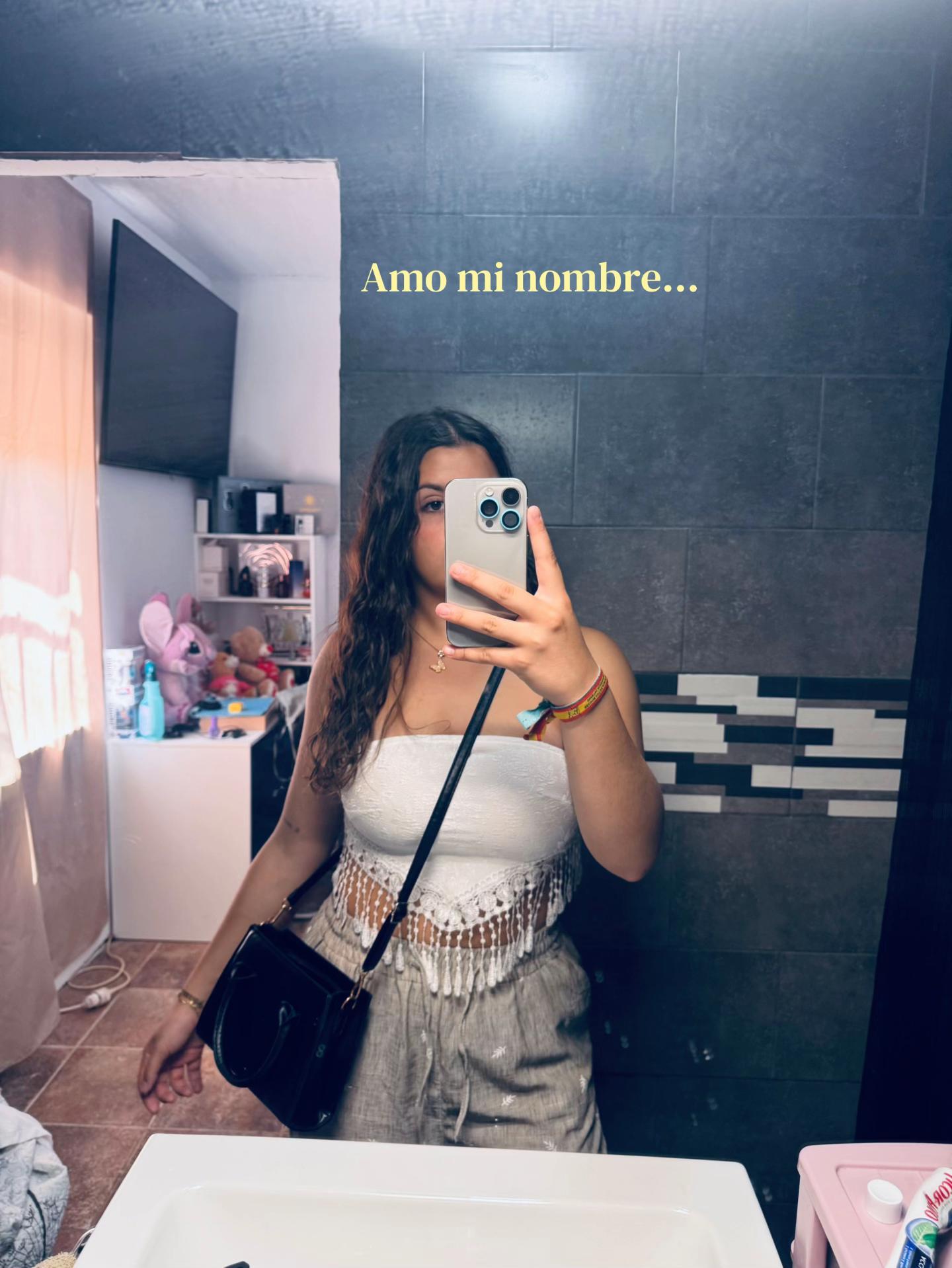 @𝐿𝑜𝓇𝑒𝓃𝒶