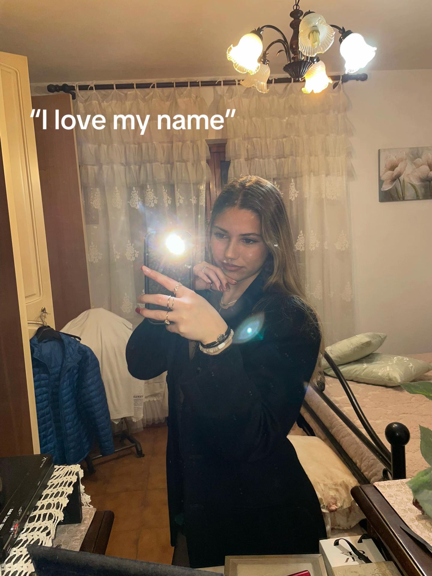 @Sofi 🖤🌸