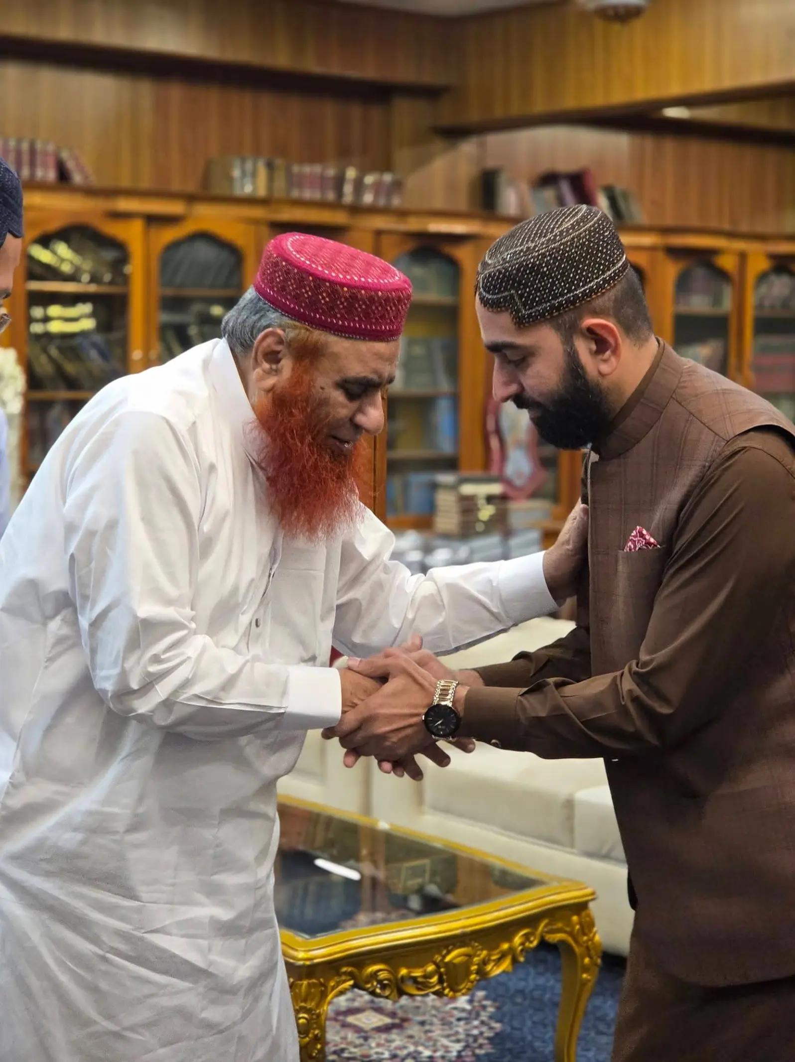 @خاک پائے درِ مرشد