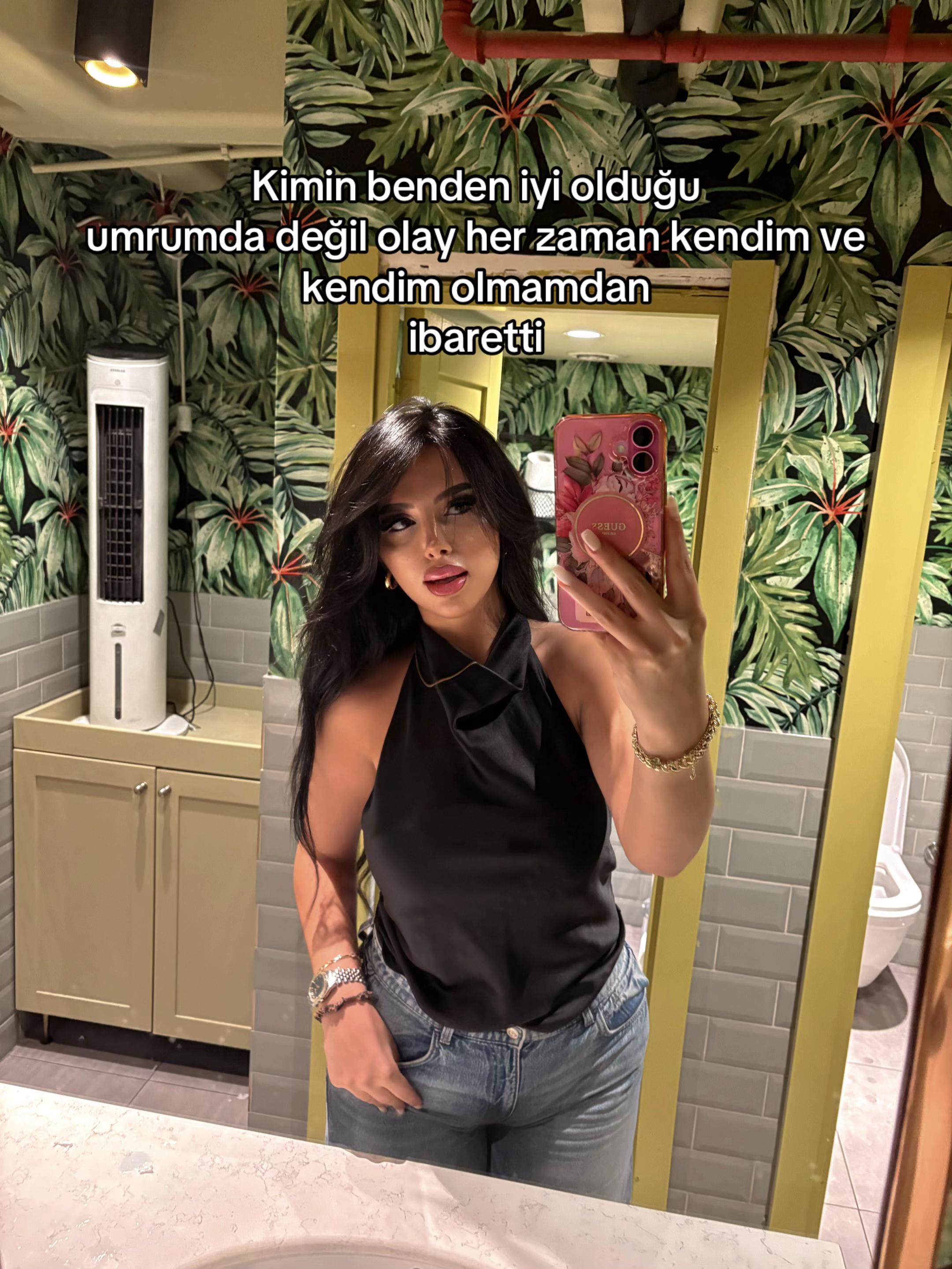 @𝐦𝐞𝐲𝐫𝐚 🐆