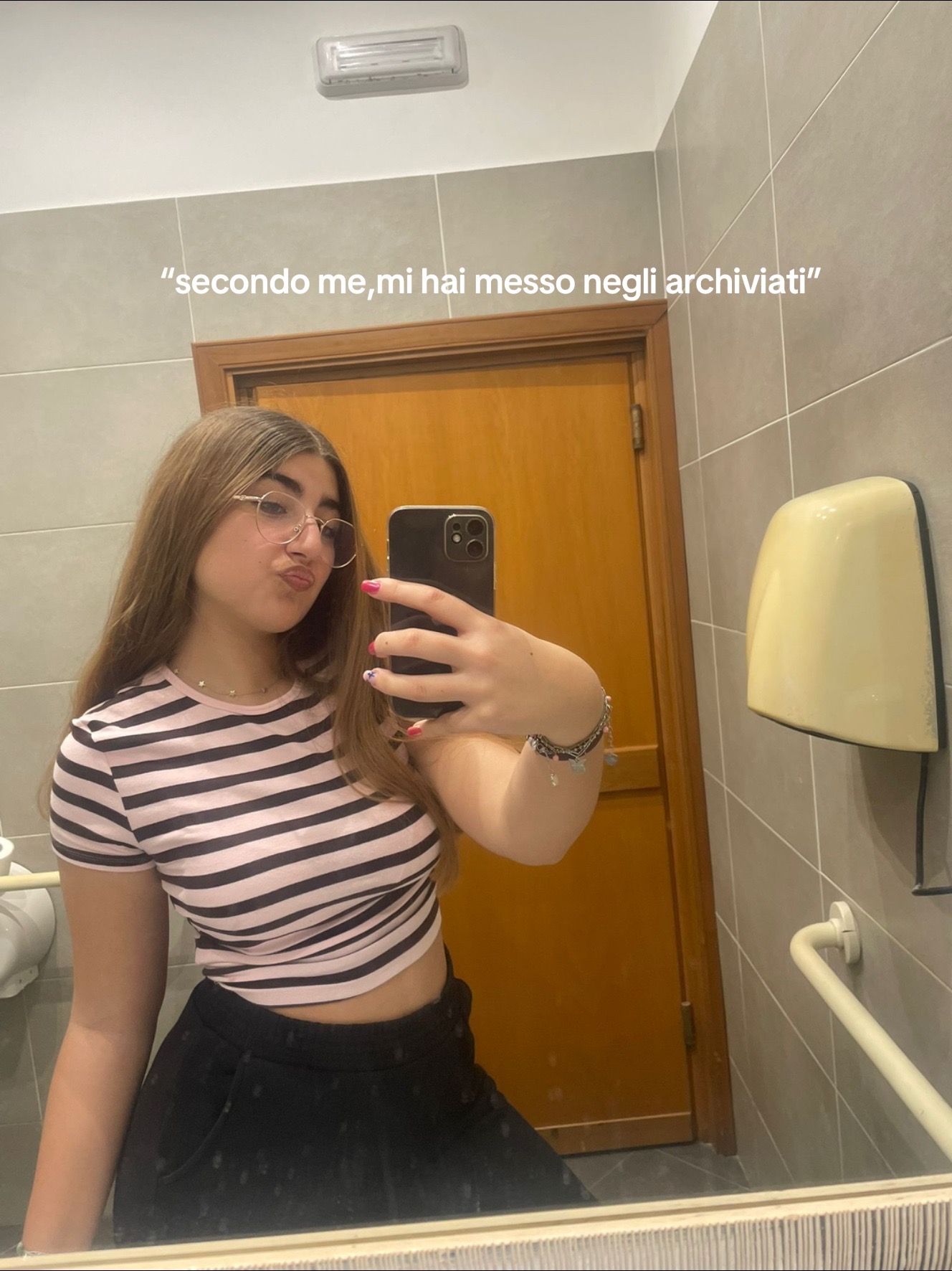 @lolaxfriends._
