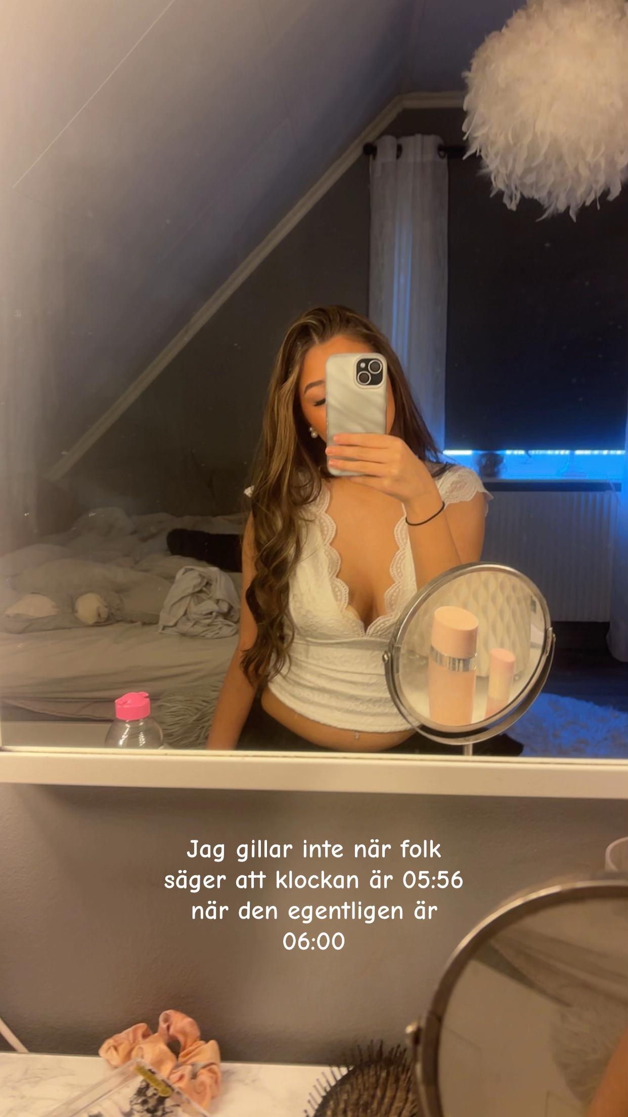 @𝐵𝑒𝑙𝑙𝑎