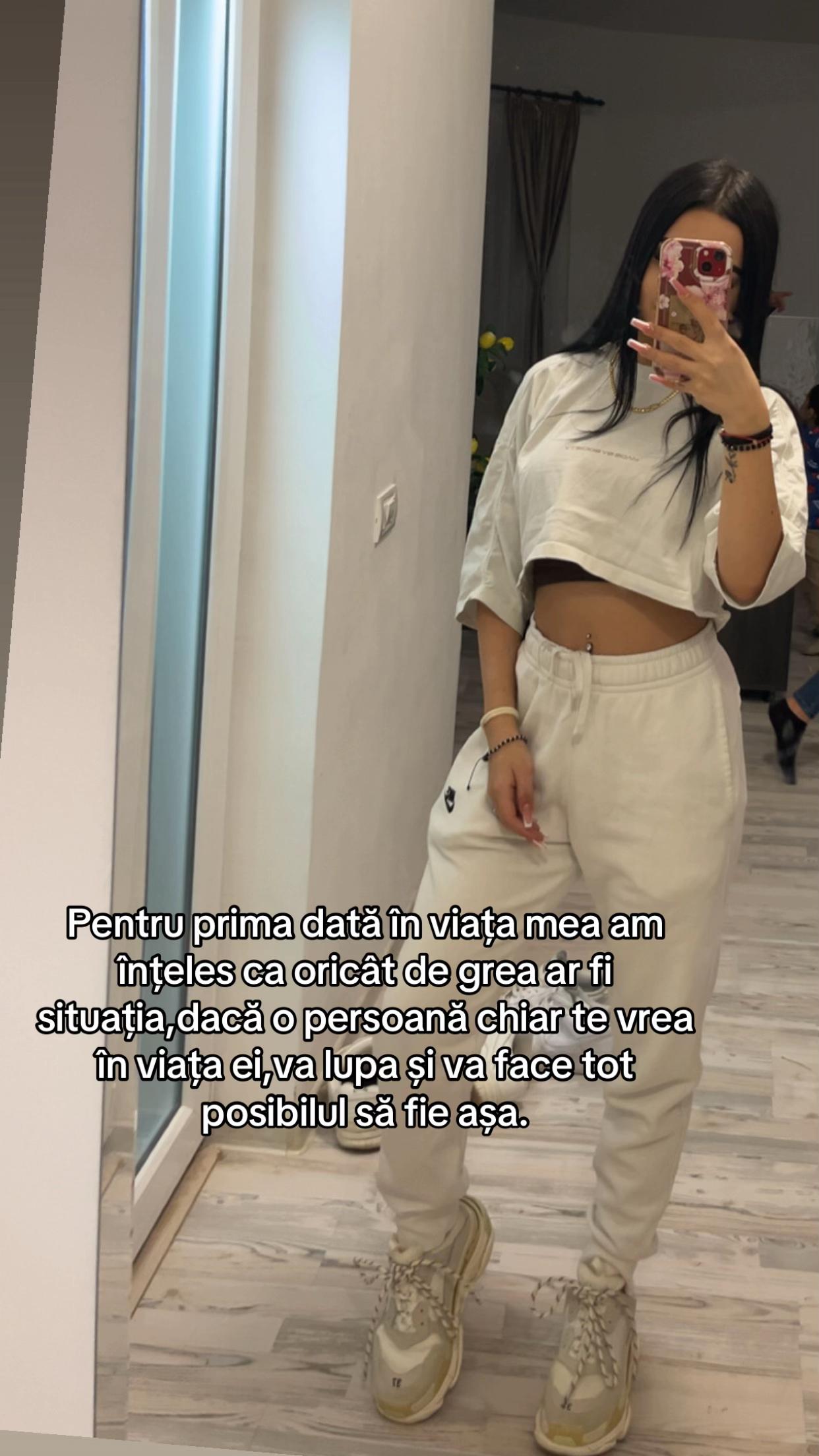 @𝐀𝐝𝐲𝐧𝐚🤍