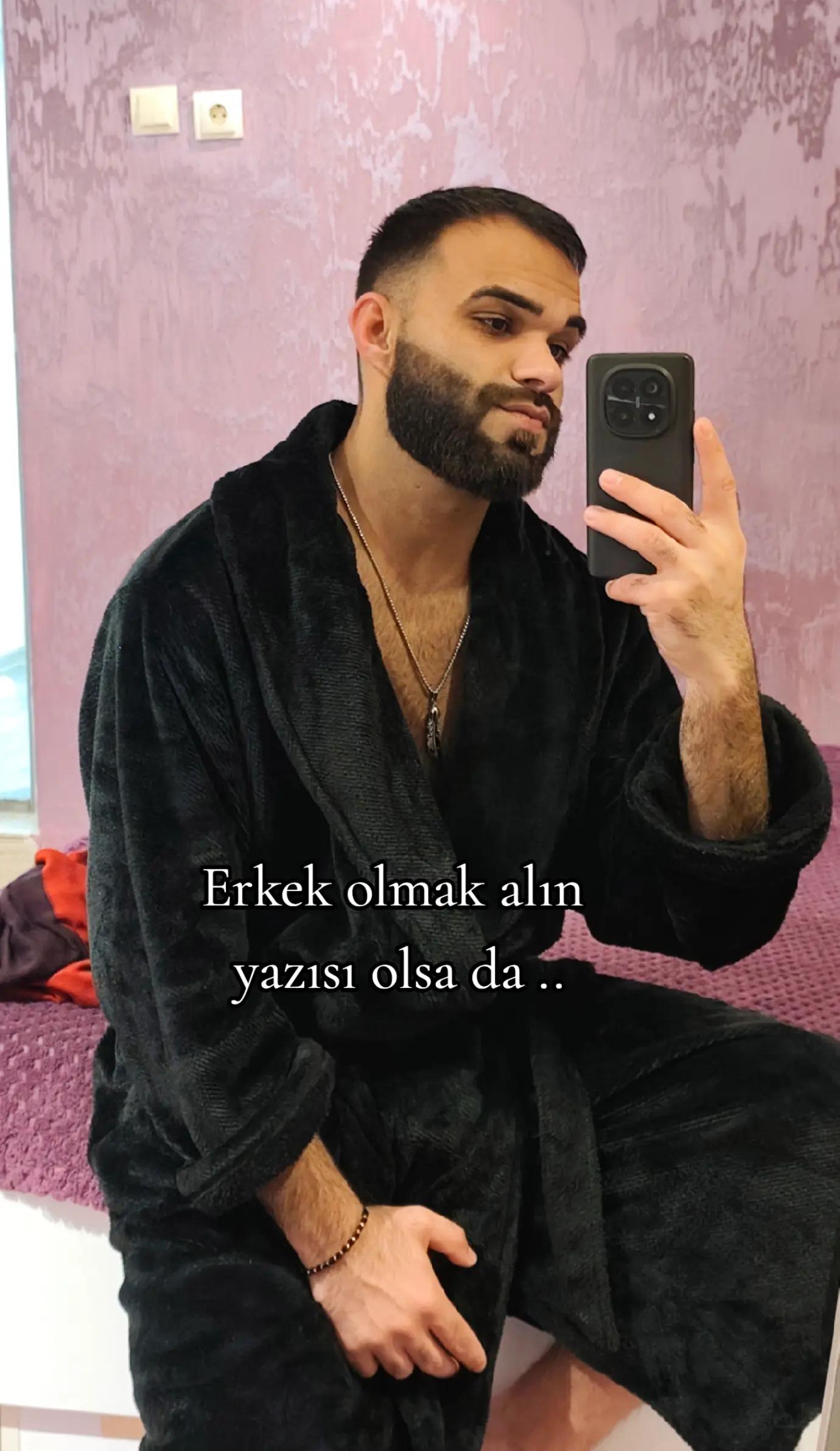 @Емo