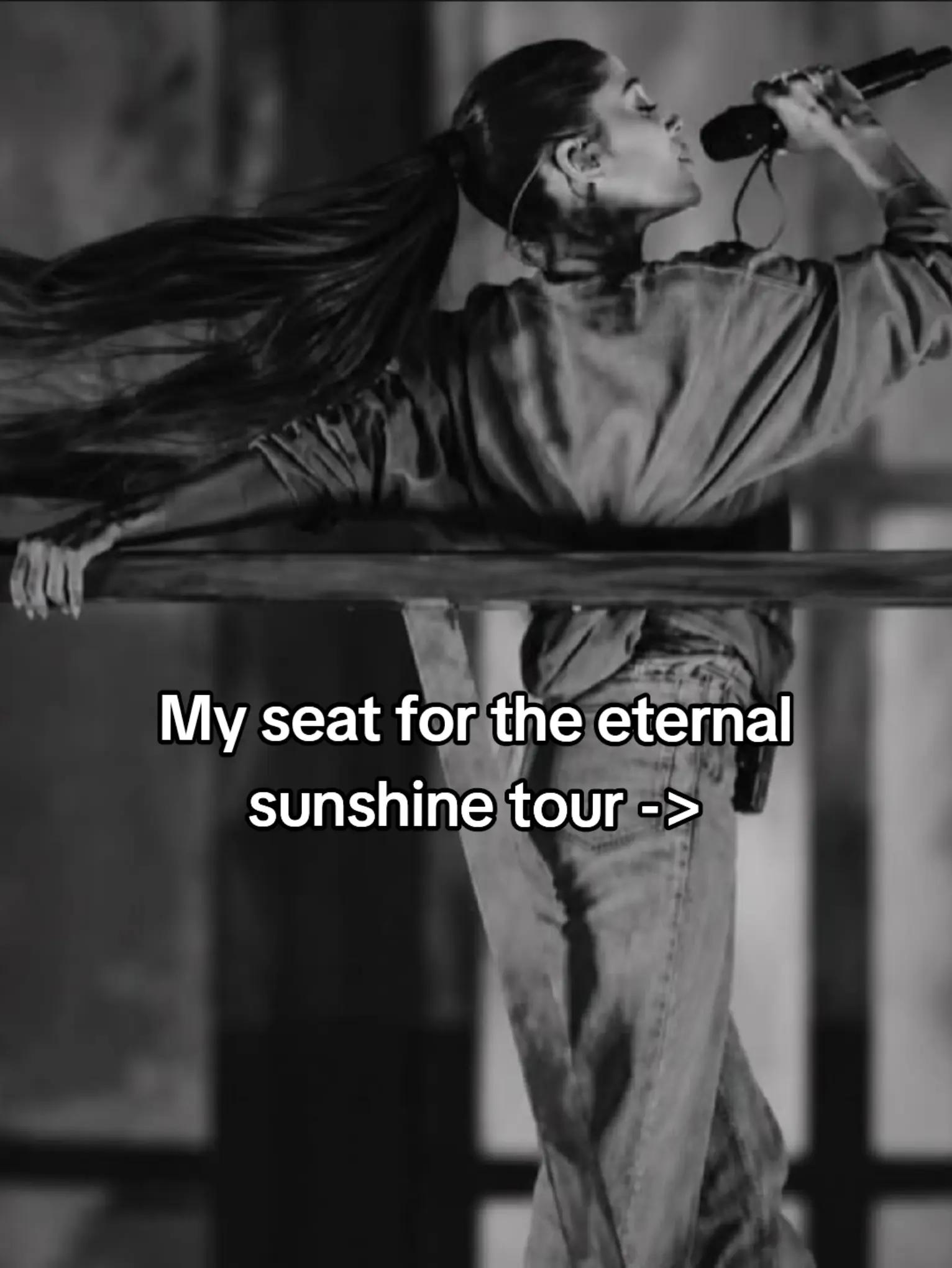@𝒩