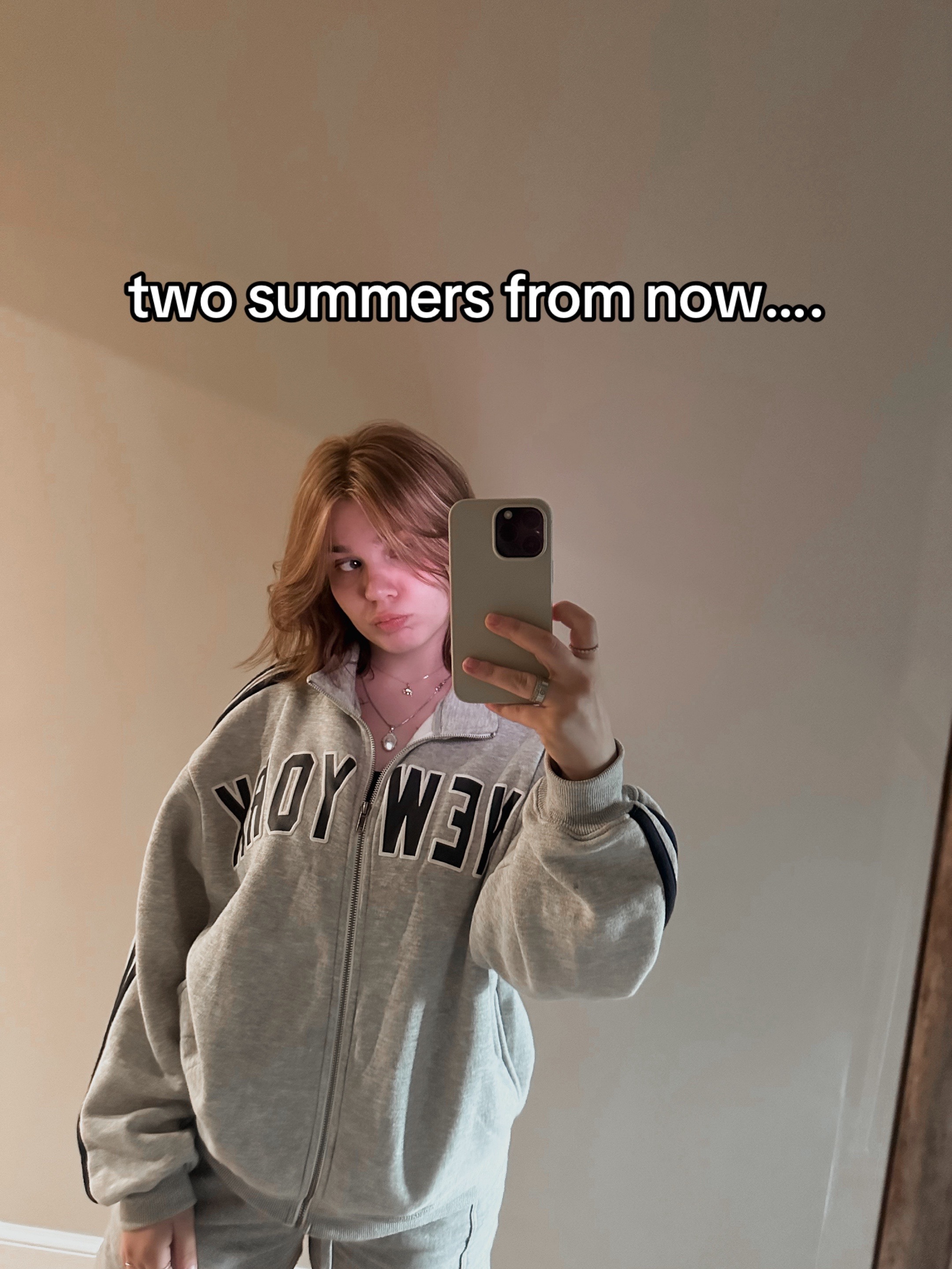 @jules 𝜗𝜚 | first time mom 🪿