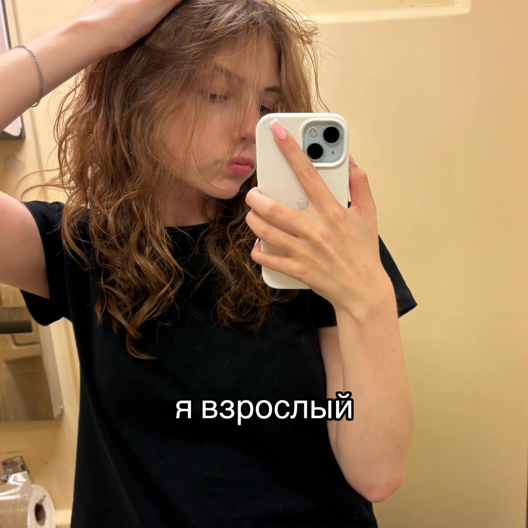 @🦈