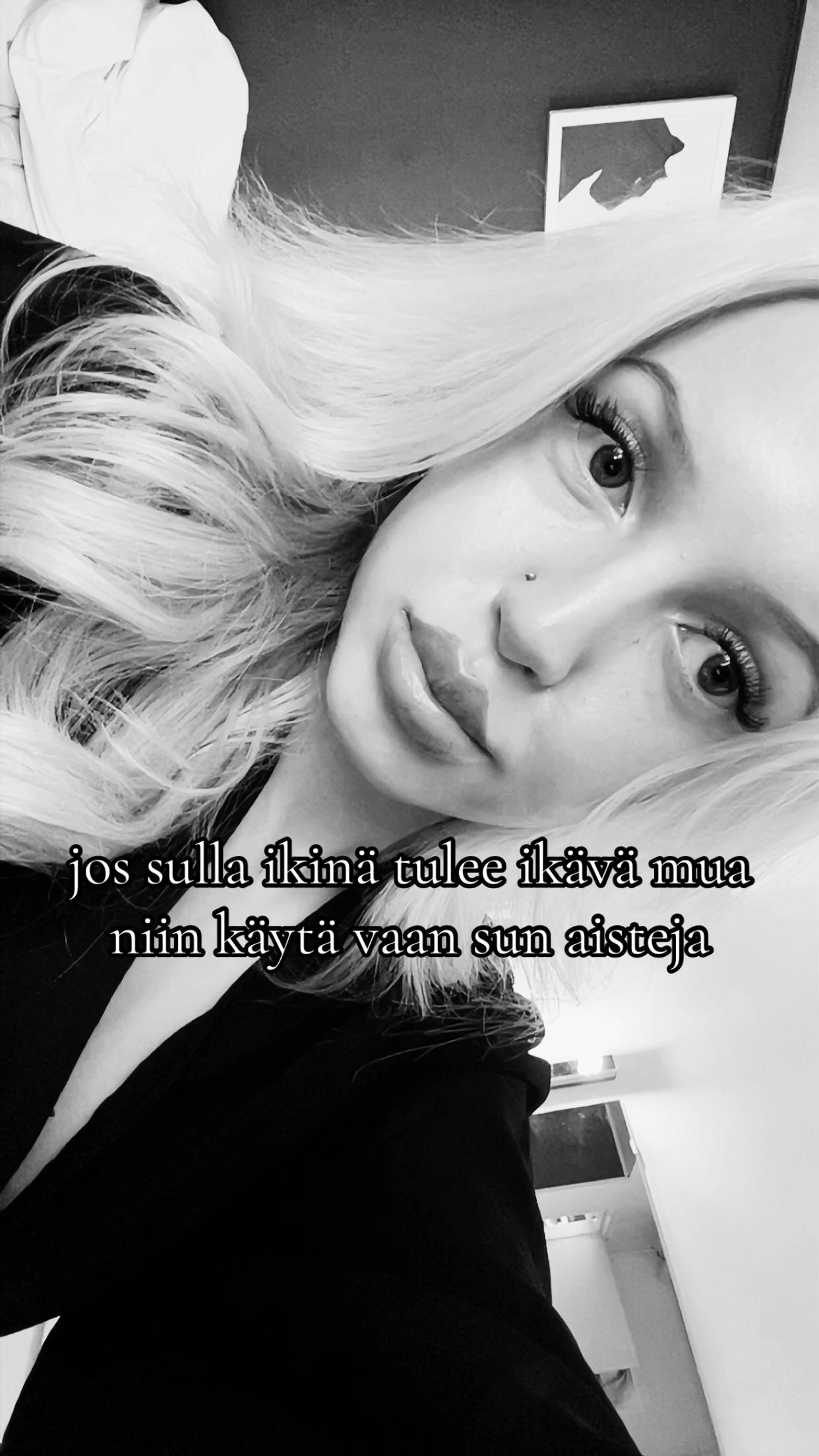 @ella🪽