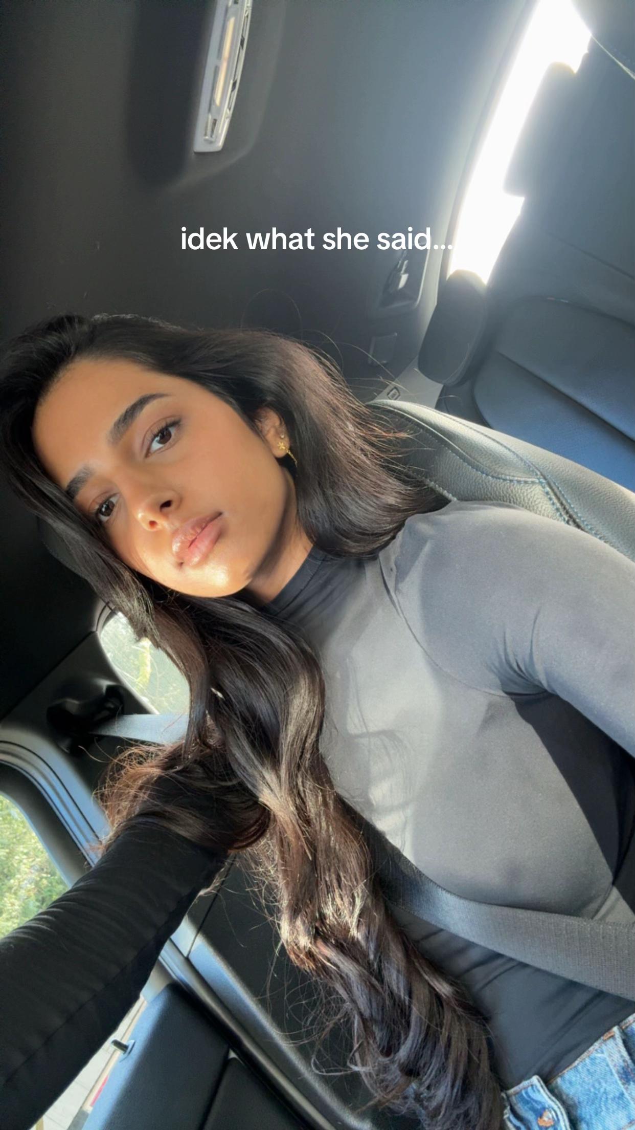 @simran🧸
